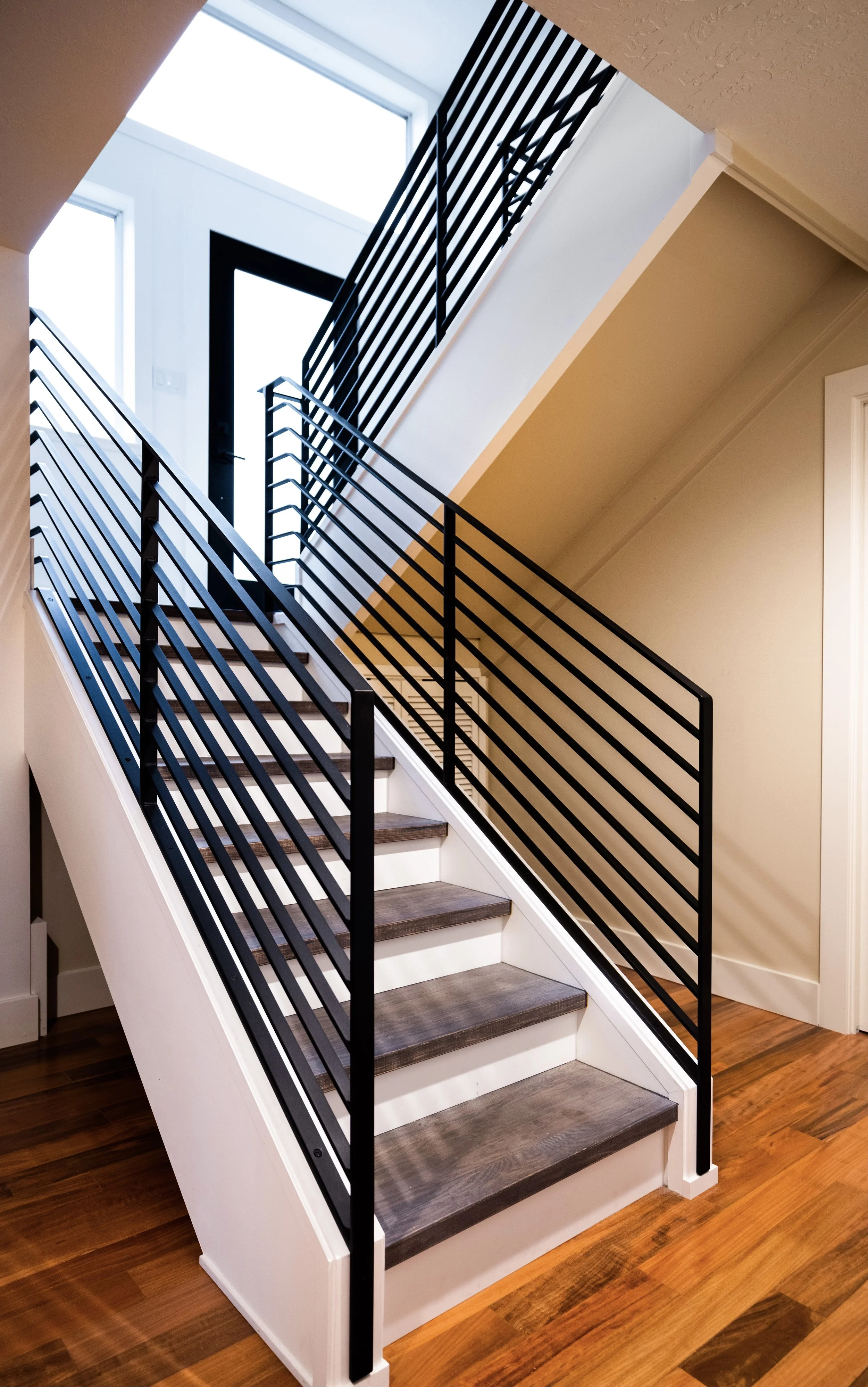 FREEMAN FABRICATION - Custom Fabrication & Furniture Design