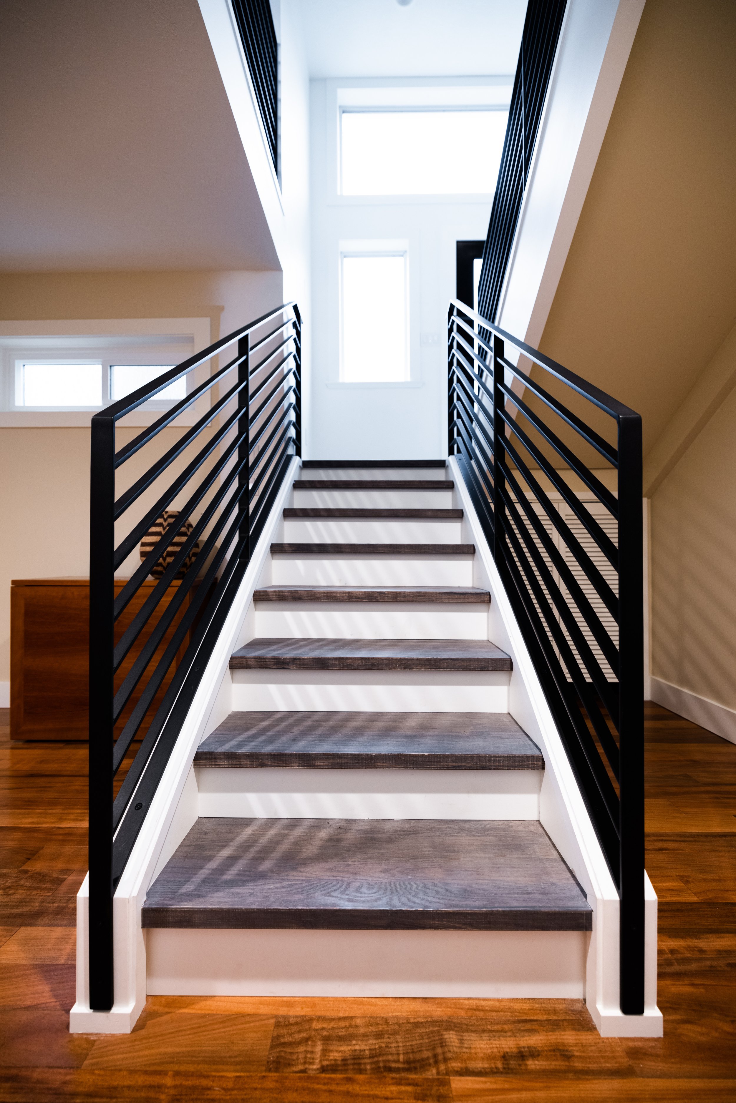 FREEMAN FABRICATION - Custom Fabrication & Furniture Design