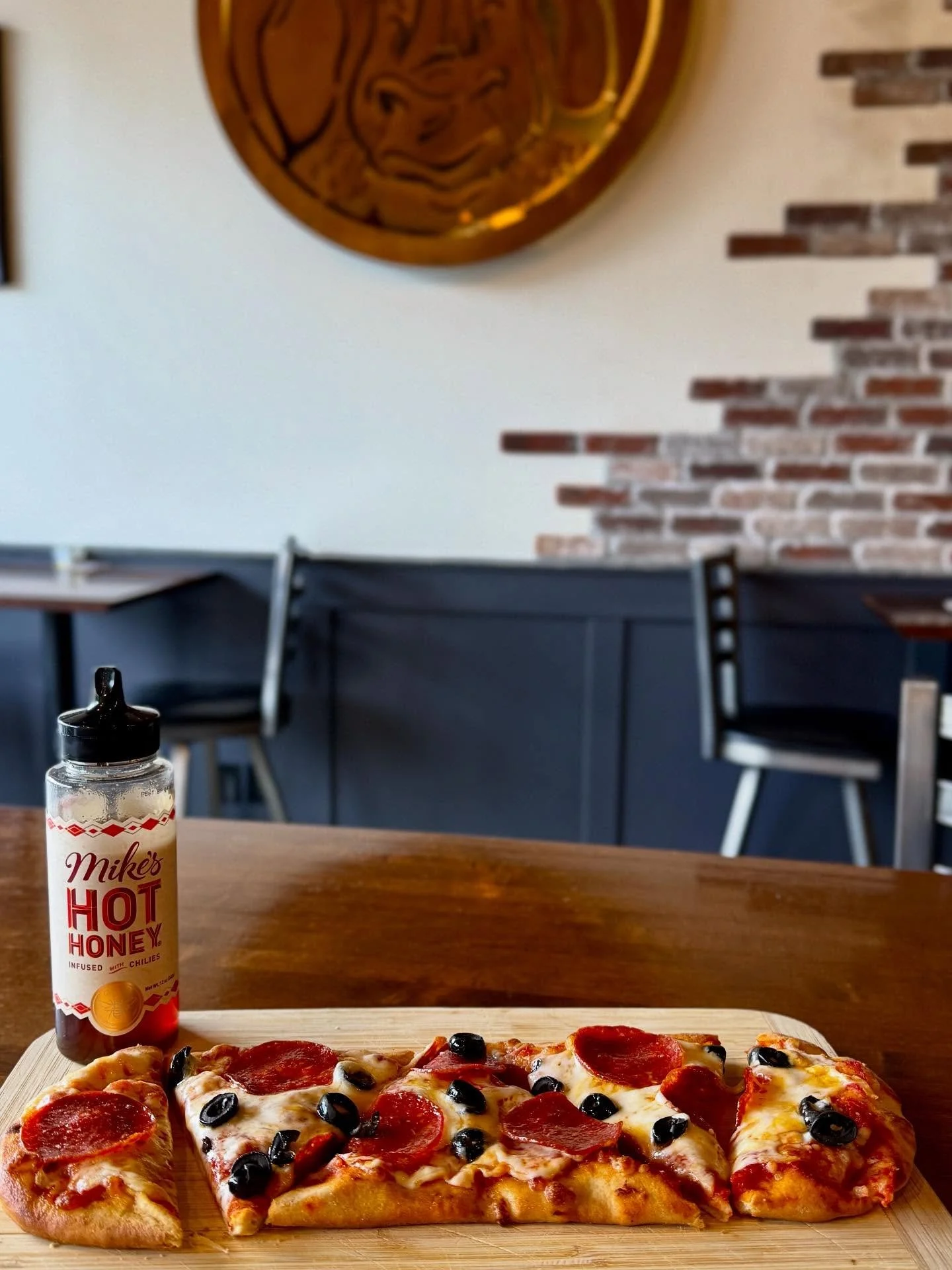 Happy Friday! Have you heard yet? We&rsquo;re debuting new menu items! Meet &ldquo;Pep in The Step&rdquo; flatbread pizza 🤤
