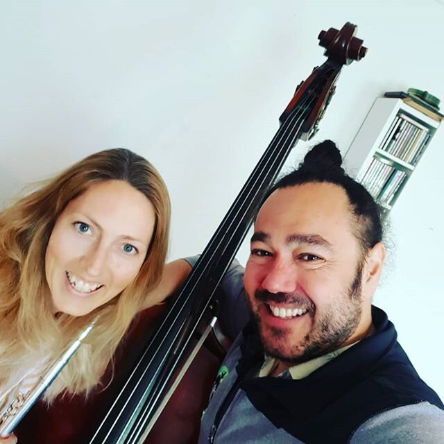 Beck and Banda. flute and bass. perfect partners! Bringing an eclectic mix of music to screen near you...from Bach to the Beatles.

Sally Beck - Flutes and vocals
Pato Banda - Doublebass and vocals

Living room live stream: Sat 25th April 19:00 Europ