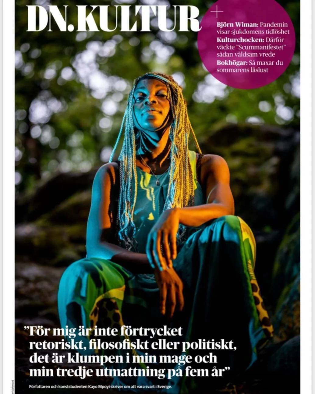 Omslaget p&aring; DN kultur. 😬😬 Introverten i mig vill g&ouml;mma sig. Hur v&aring;gar jag skriva om allt detta? Och nu &auml;r det ute i v&auml;rlden. Fotograf &auml;r fenomenala @alexandermahmoud (vi hade ett helt fantastisk fotoshoot) och tack @