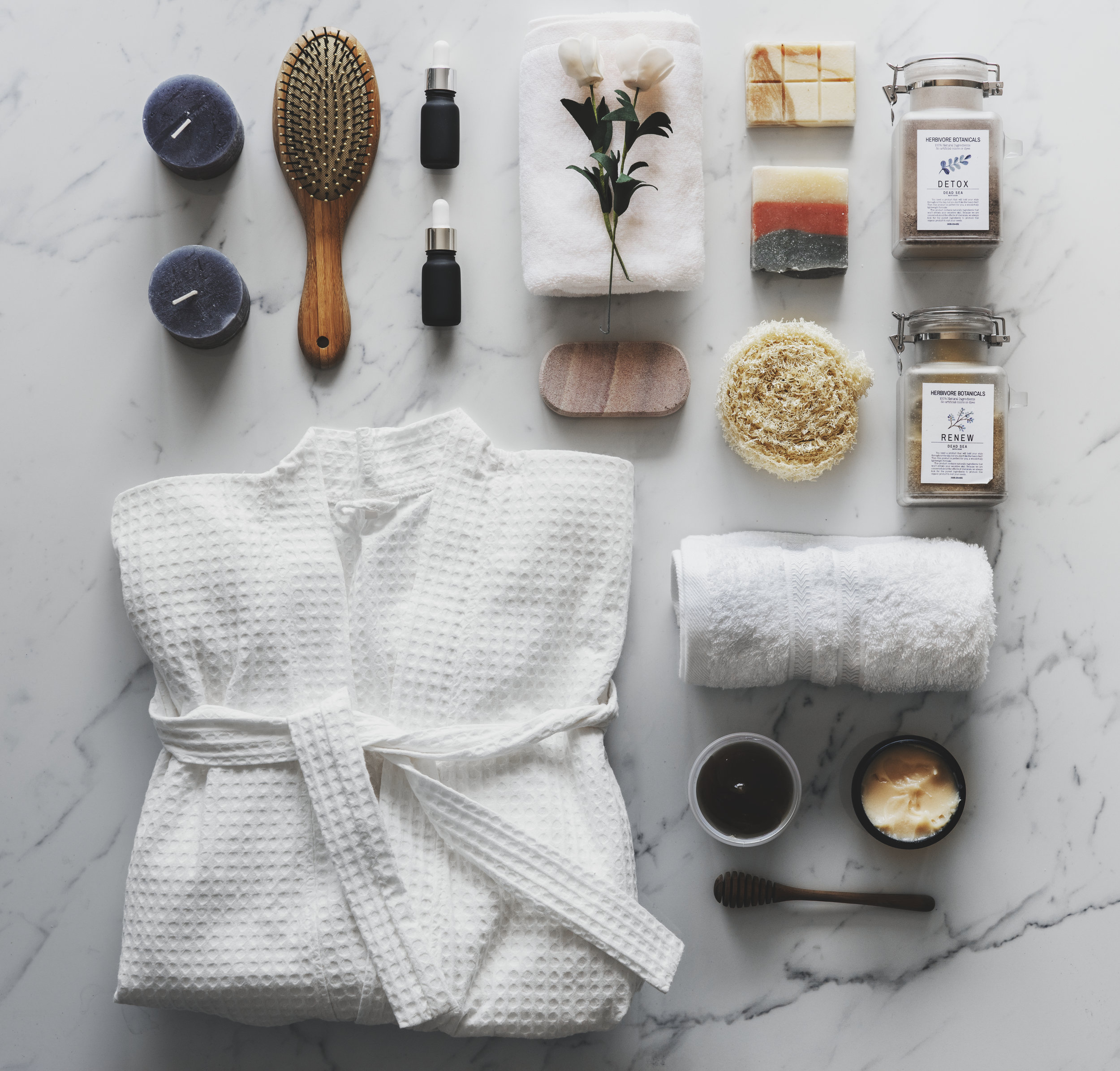 Flat lay of spa treatment set