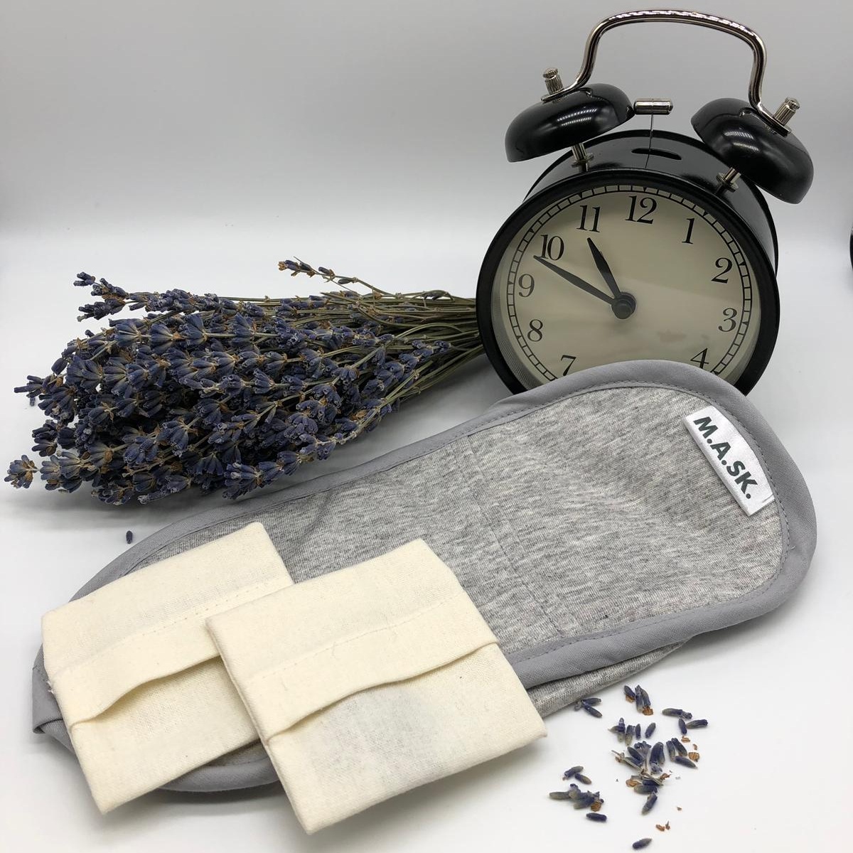 Aromatherapy Lavender Sleep Mask with refillable and reusable pouches