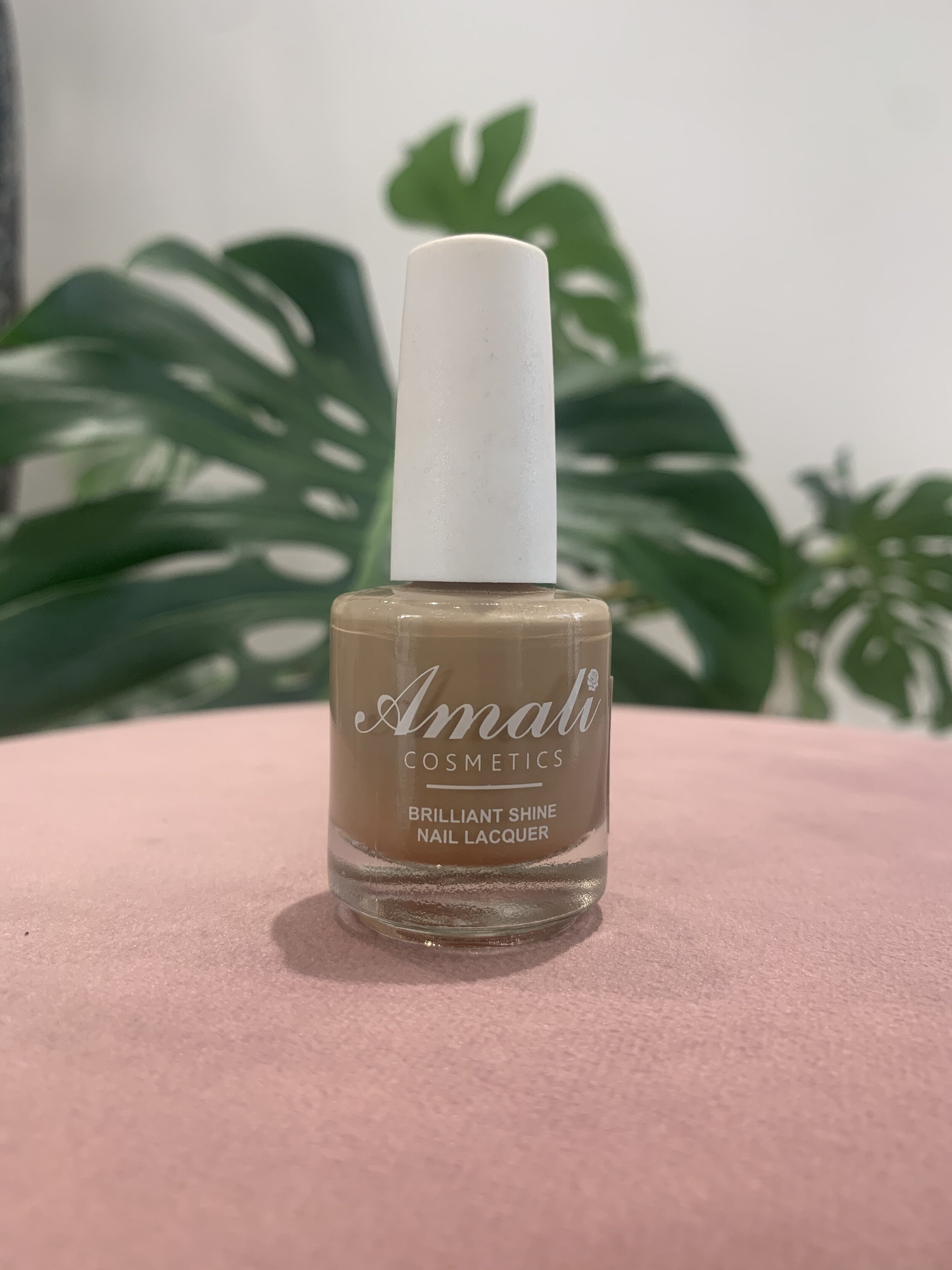 Tres Chic - Amali Cosmetics