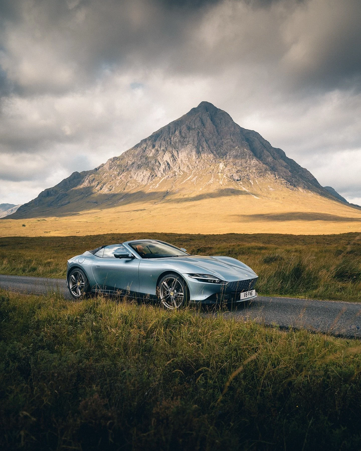 Incredible road trip through the beautiful Scottish highlands with @ferrariuk in the Roma Spider⛰️🏴󠁧󠁢󠁳󠁣󠁴󠁿

#ferrari #ferrariromaspider #scottishhighlands #northcoast500