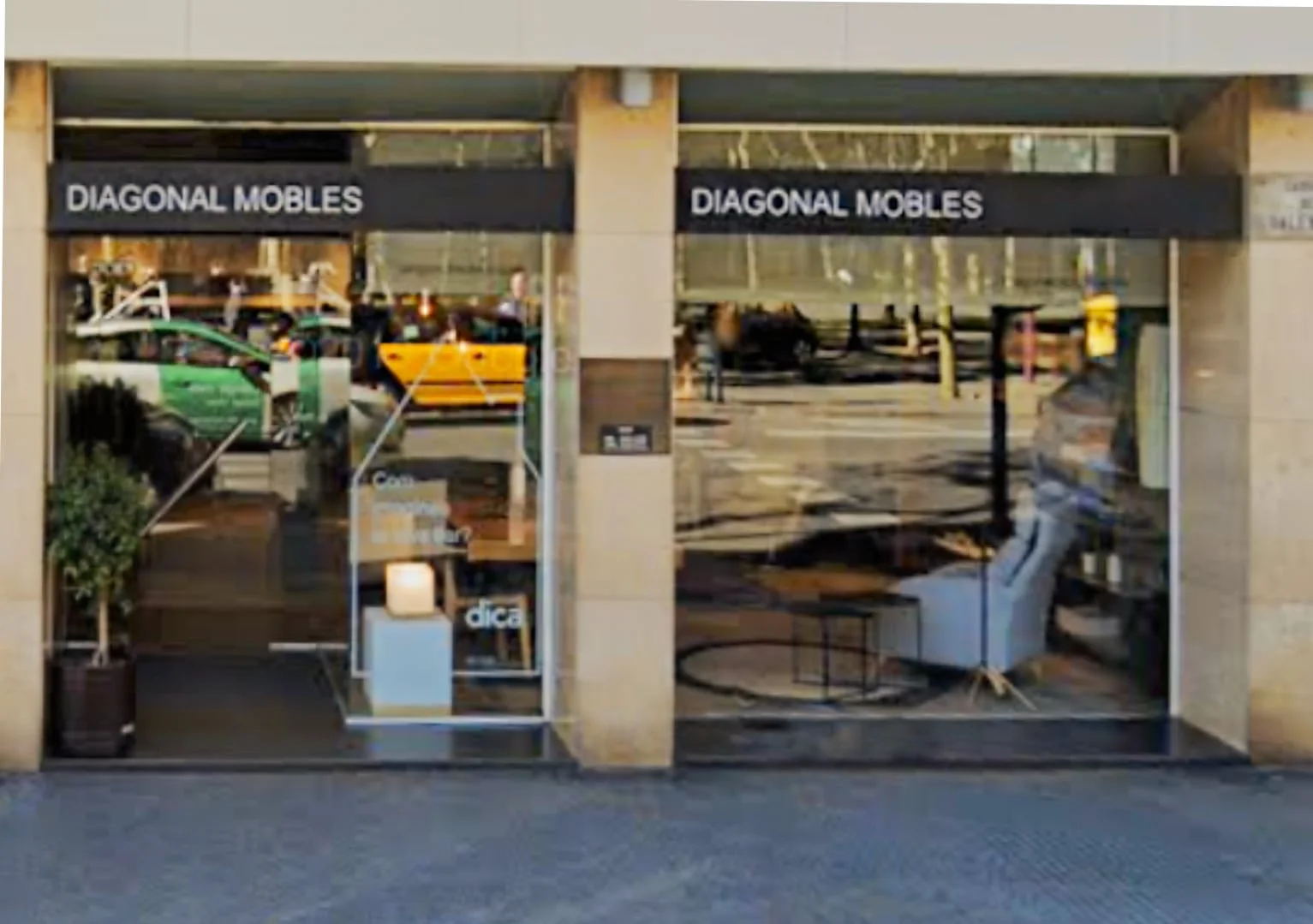 Diagonal Mobles