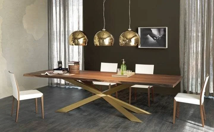 CATTELAN_7_spider_gold.jpg