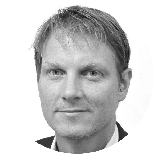 OLE LUND HANSEN Chief of Leadership Programmes United Nations Global Compact