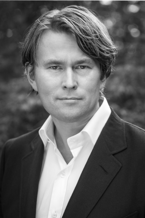 ULRIK JUUL CHRISTENSEN Co-Founder & Executive Chairman, Area9