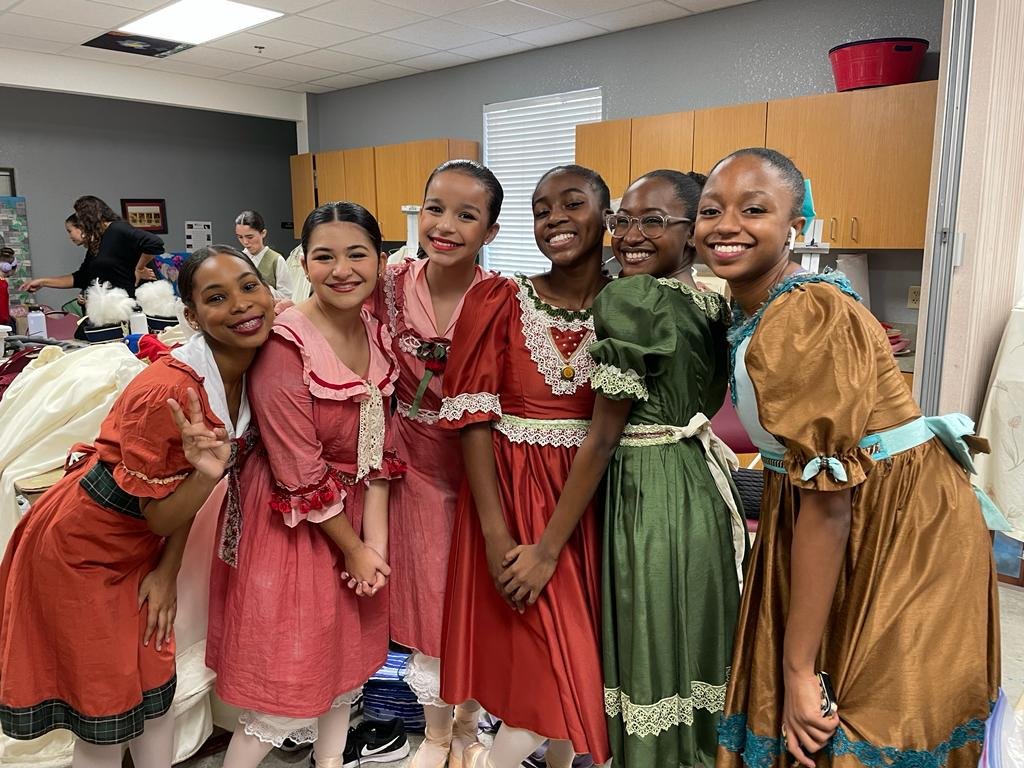 nutcracker-outreach-performances-3.jpeg