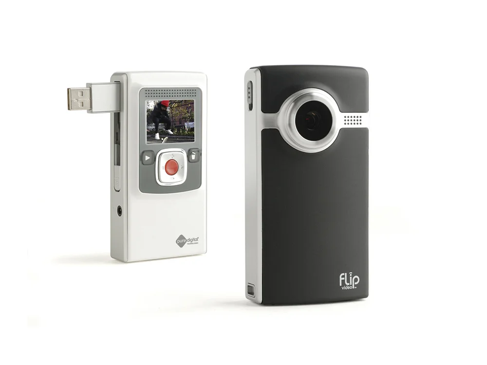  The first generation Ultra became the mainstream market leading camcorder in the US for its no frills approach to taking and downloading videos. It won the IDSA Gold Award and later the ‘Design of the decade’ award in the consumer electronics catego