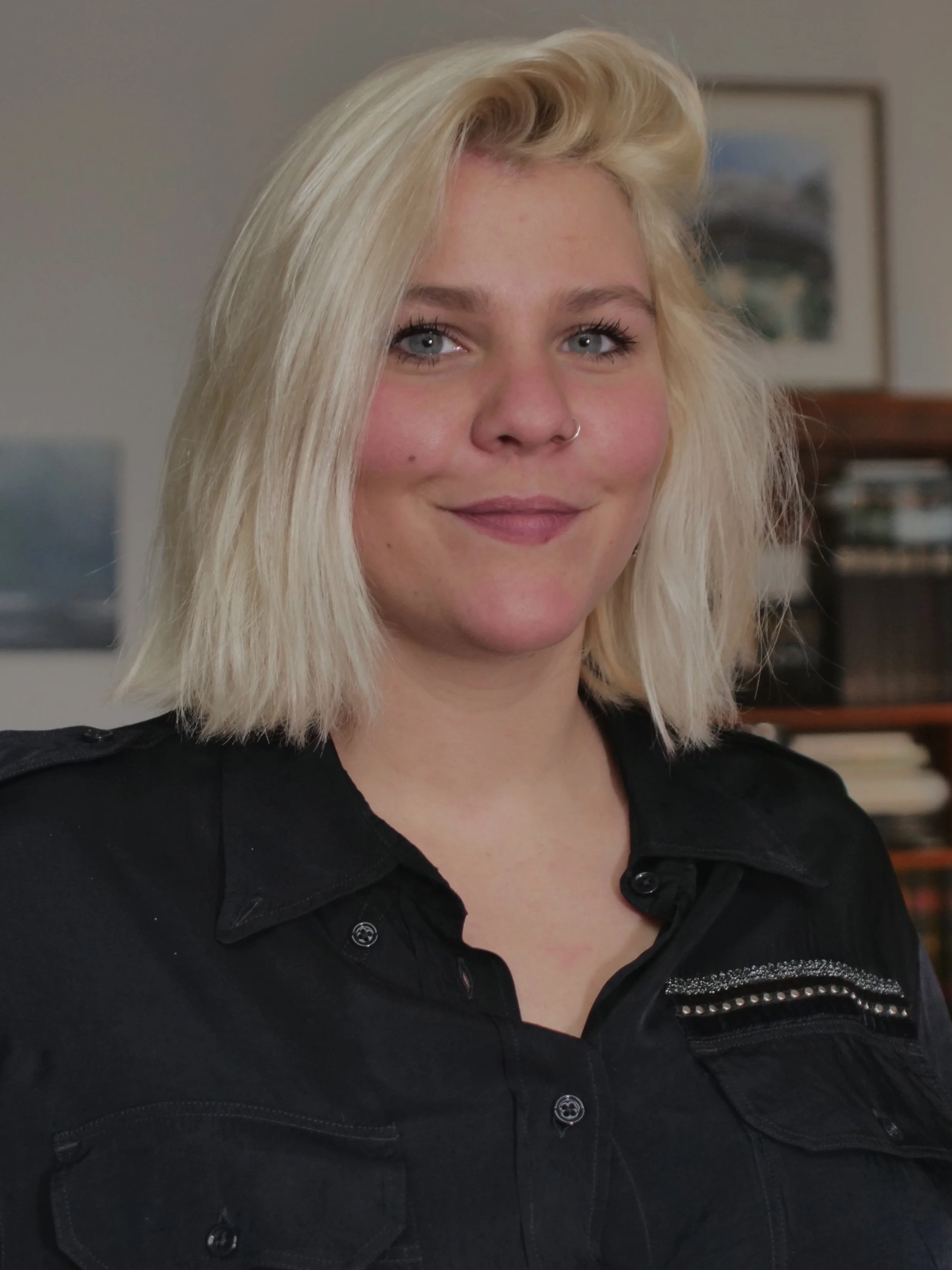 anna-portrait-website.jpg