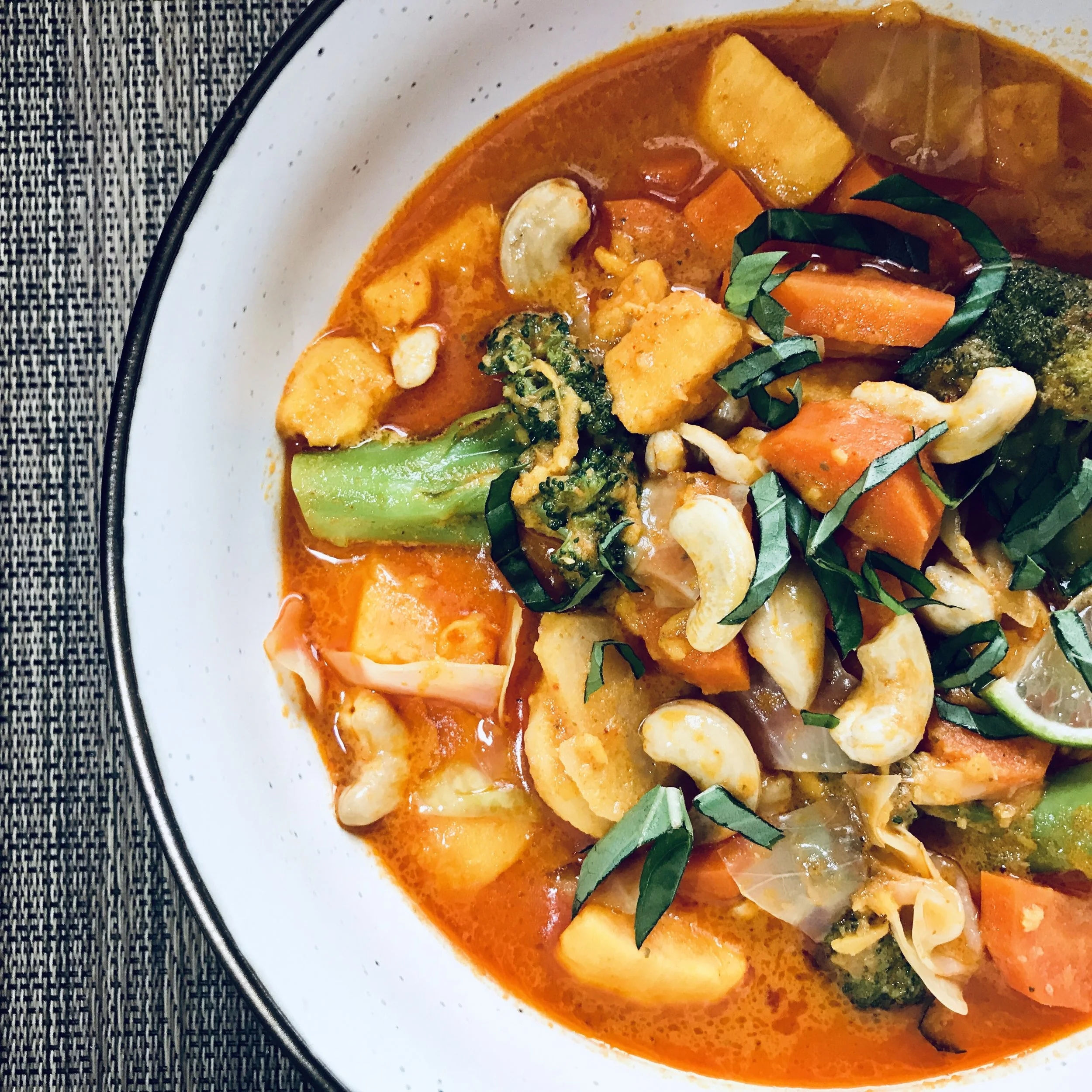 Coconut curry with mixed vegetables, cashew nuts and LOVE!