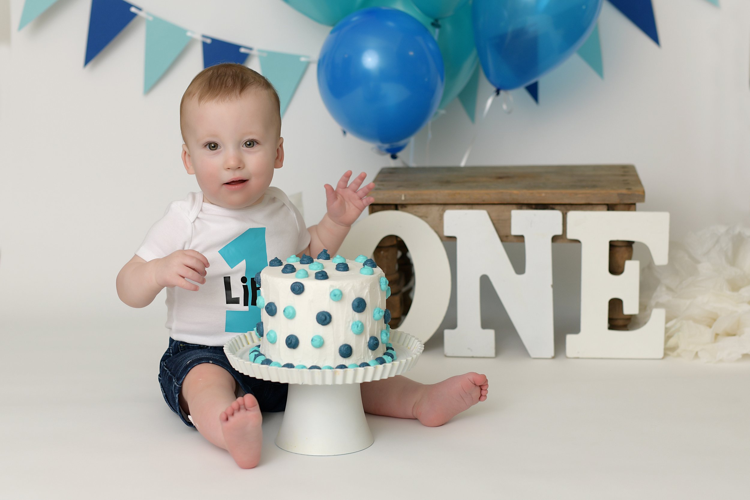 BLOG Liam Cake-6034.jpg