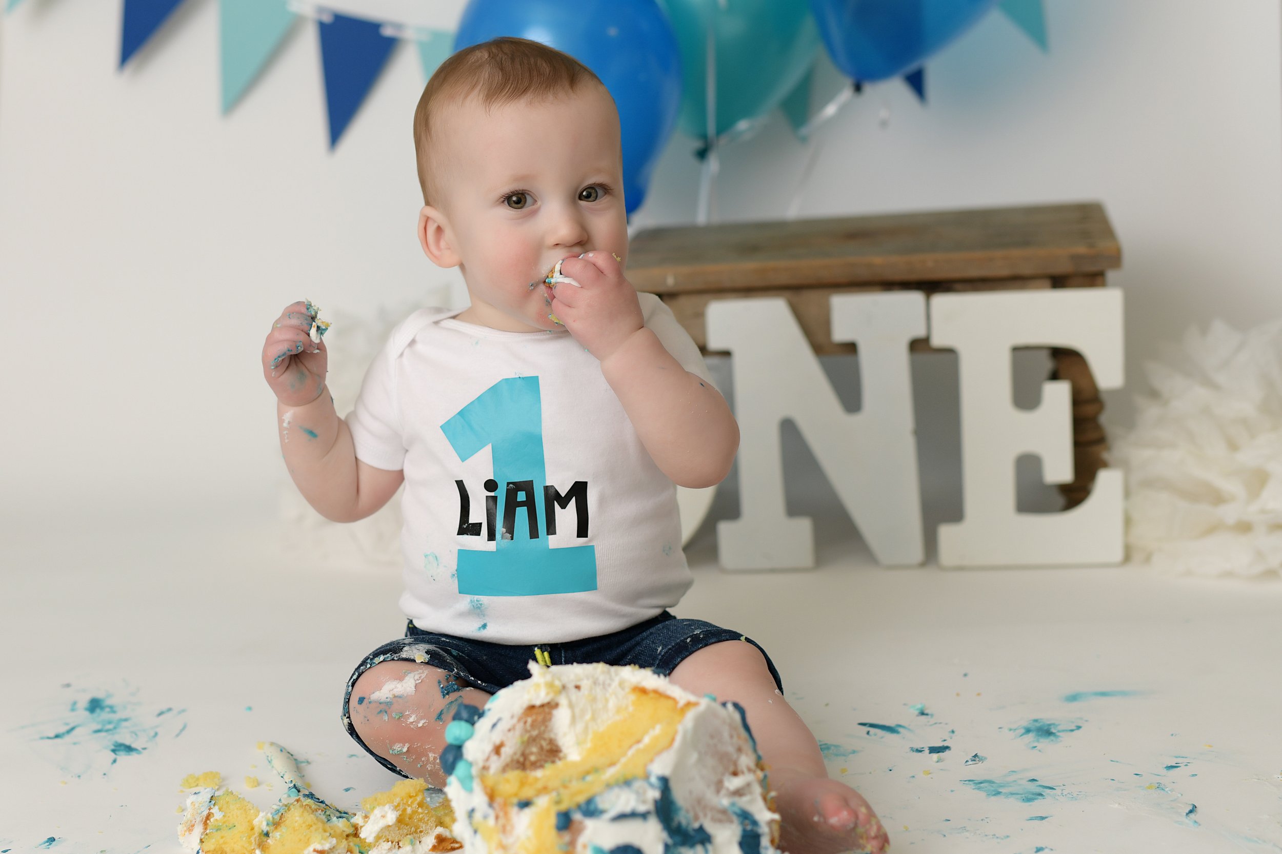 BLOG Liam Cake-6108.jpg