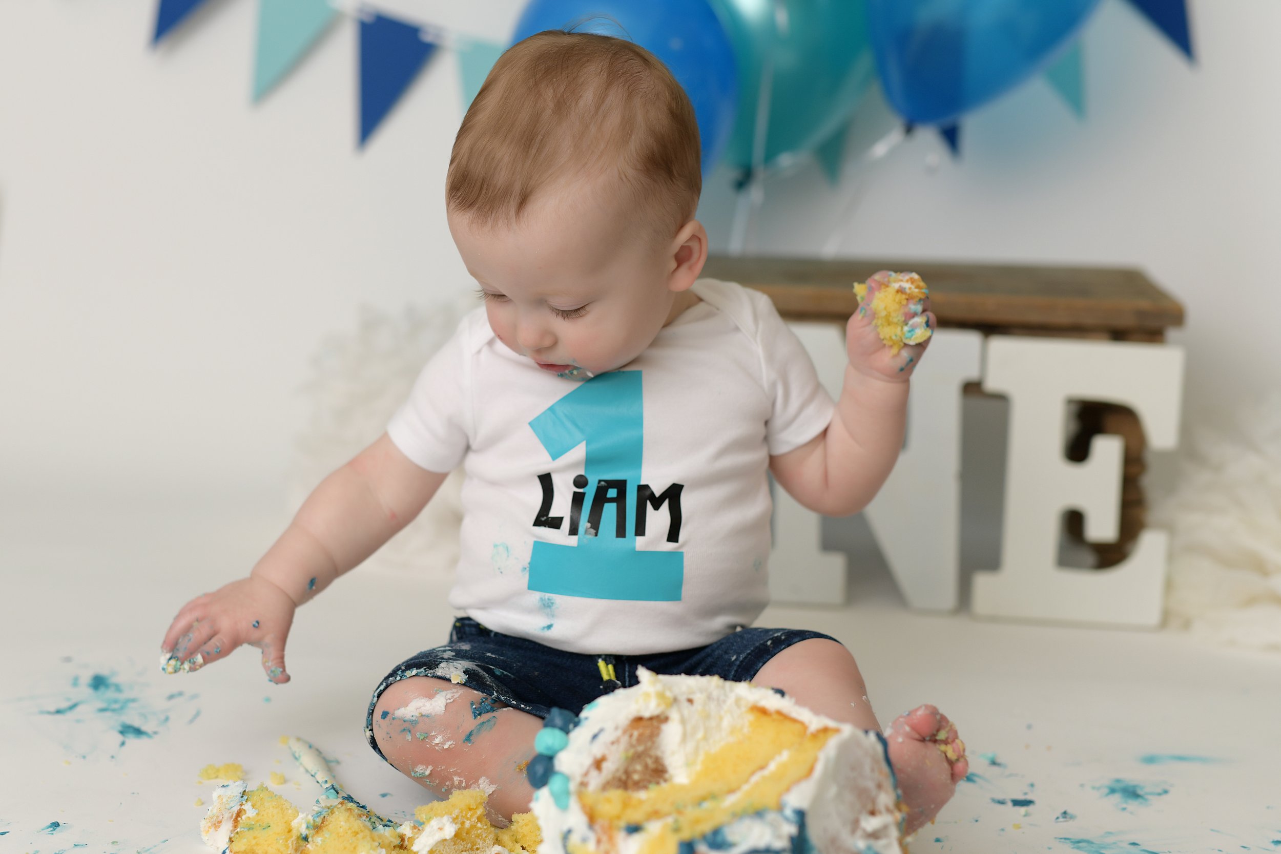 BLOG Liam Cake-6109.jpg