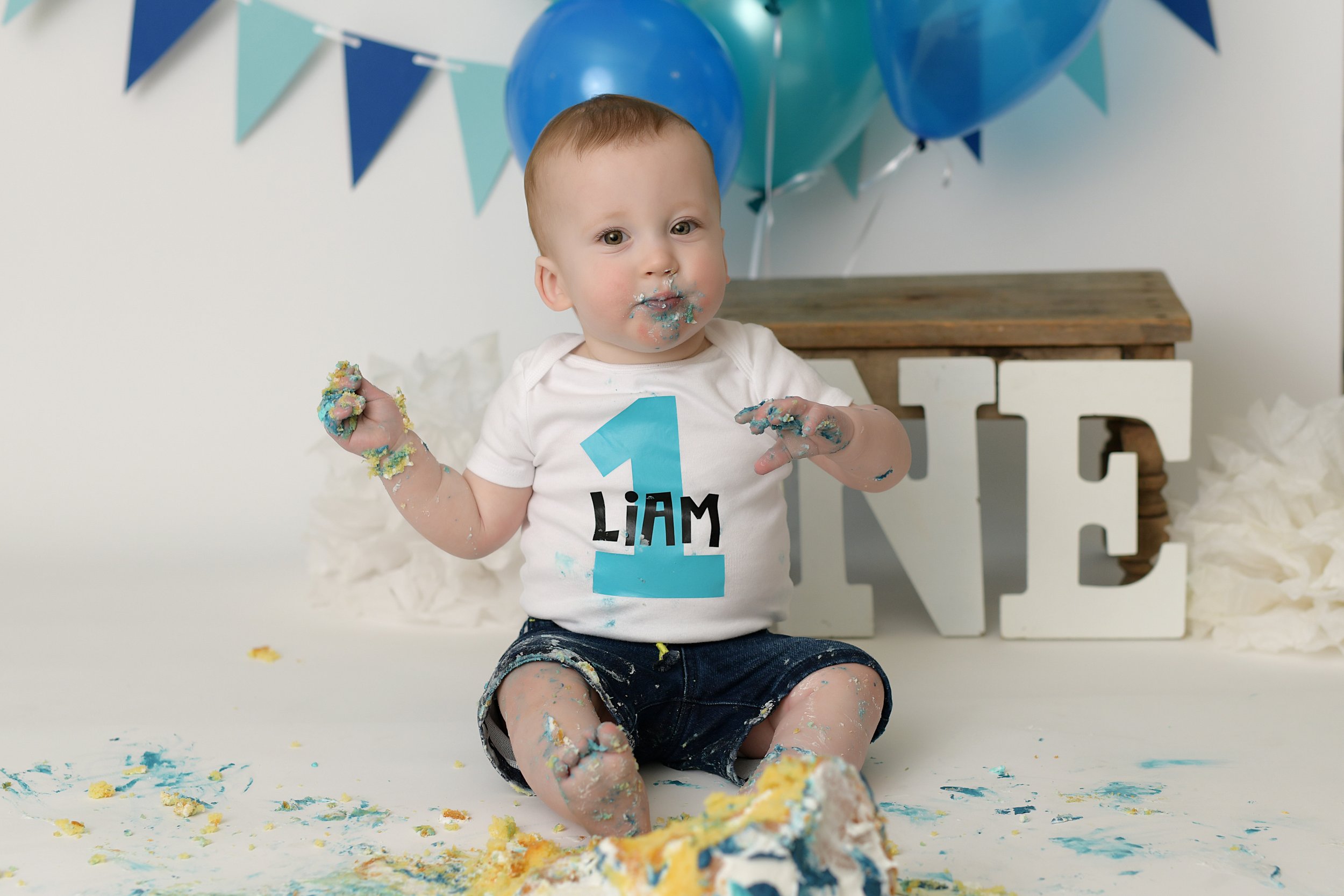 BLOG Liam Cake-6131.jpg