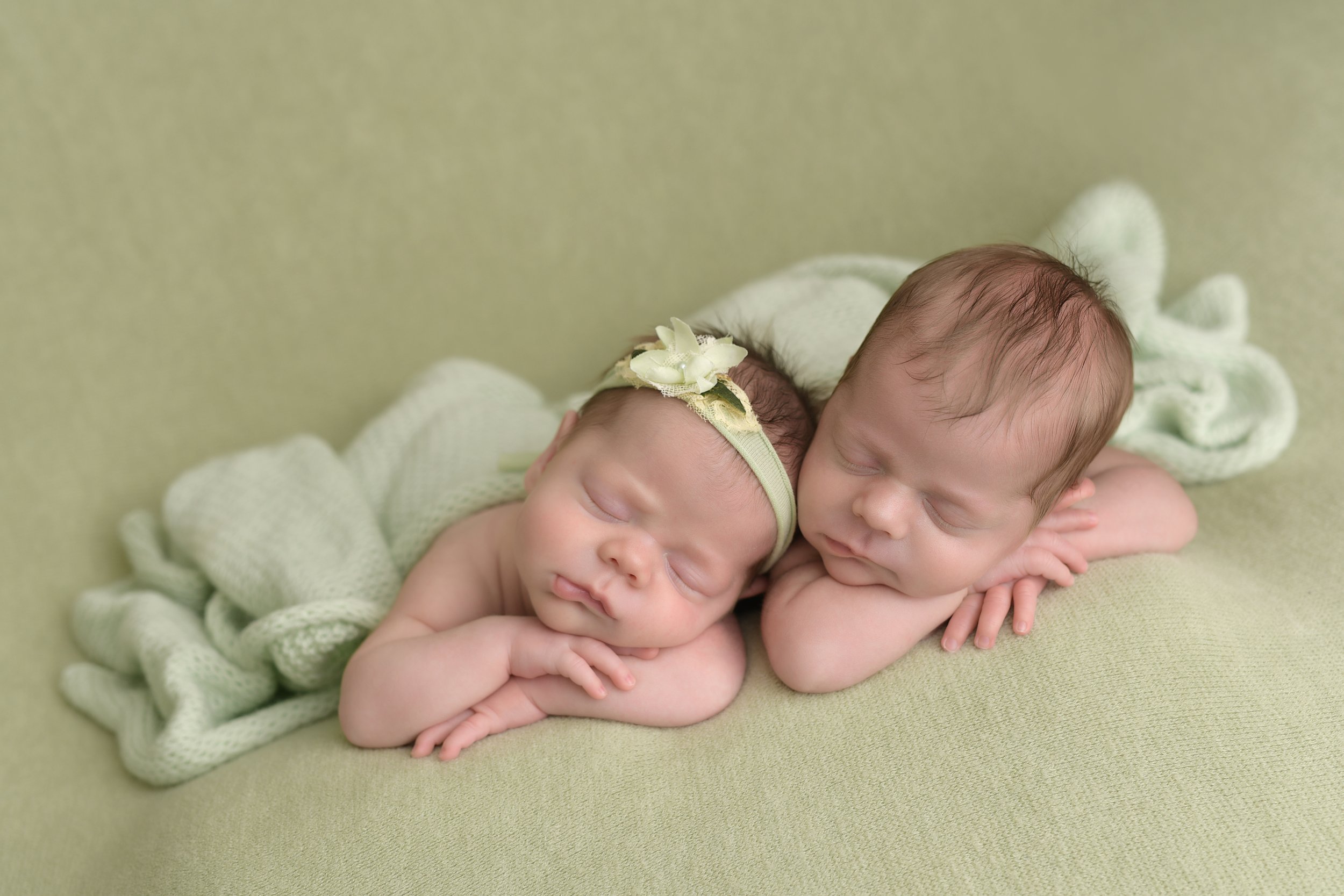 BLOG Grasmick Twins Newborn-0532.jpg