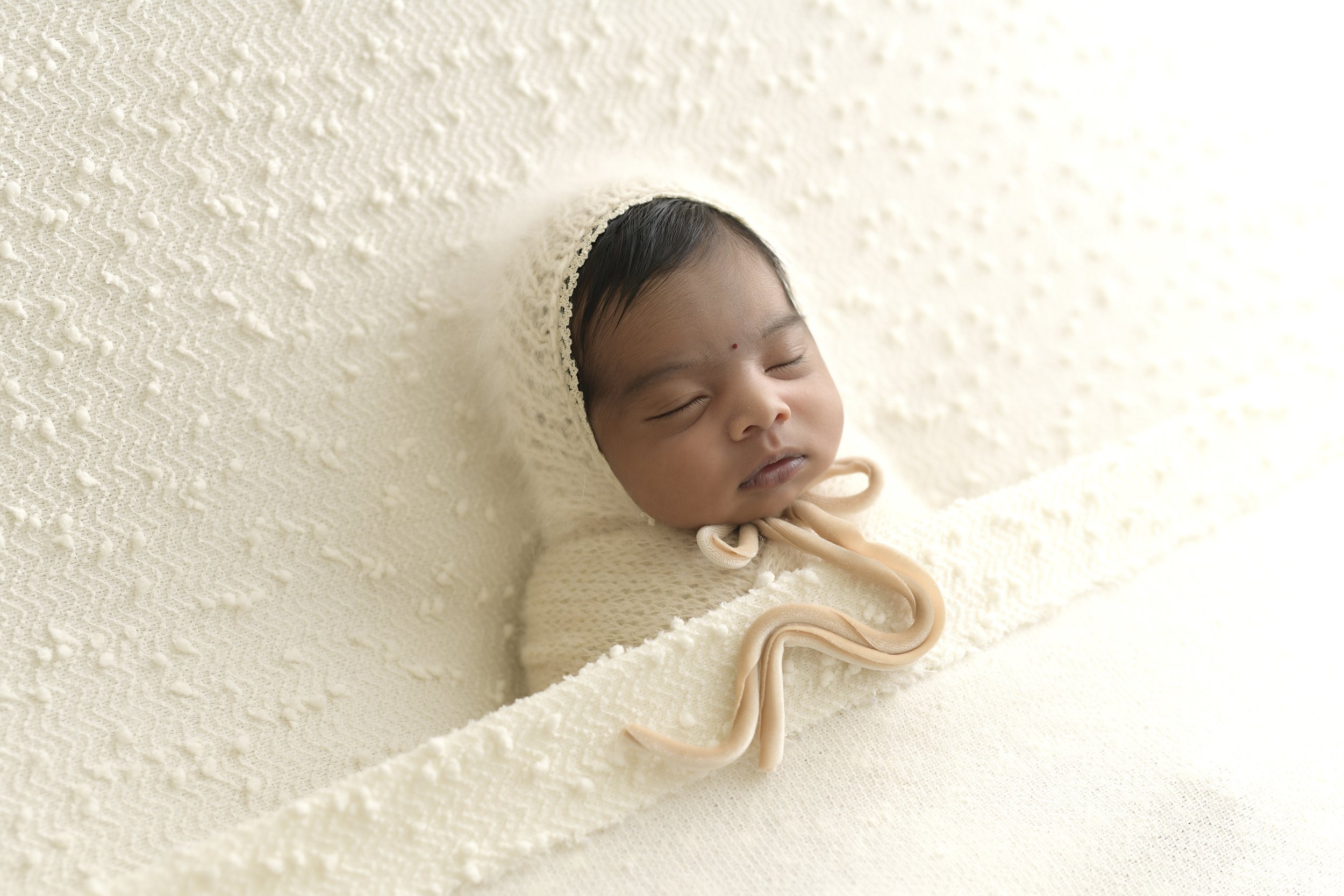 BLOG Aishani Newborn-8512.jpg