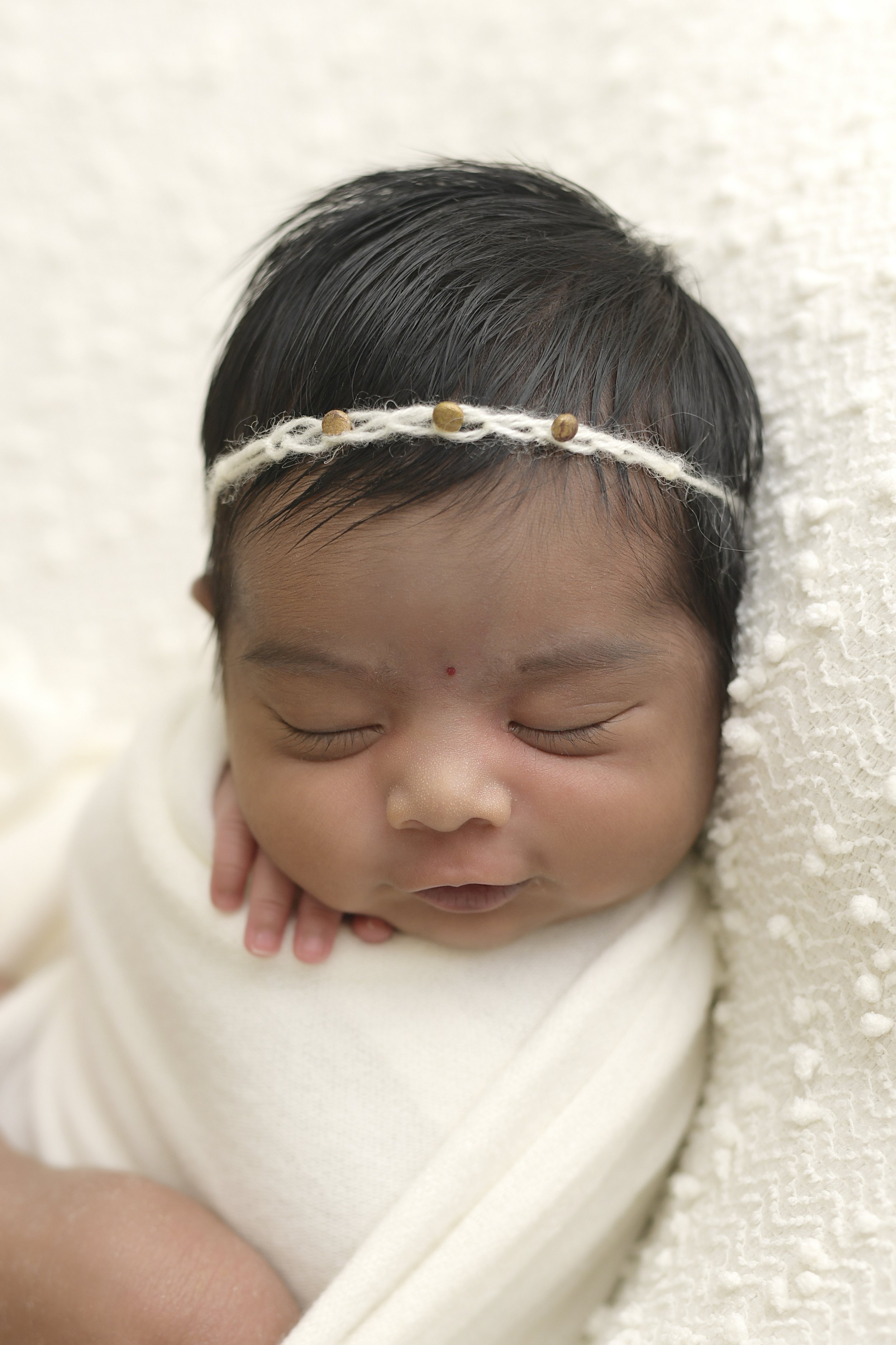 BLOG Aishani Newborn-8533.jpg