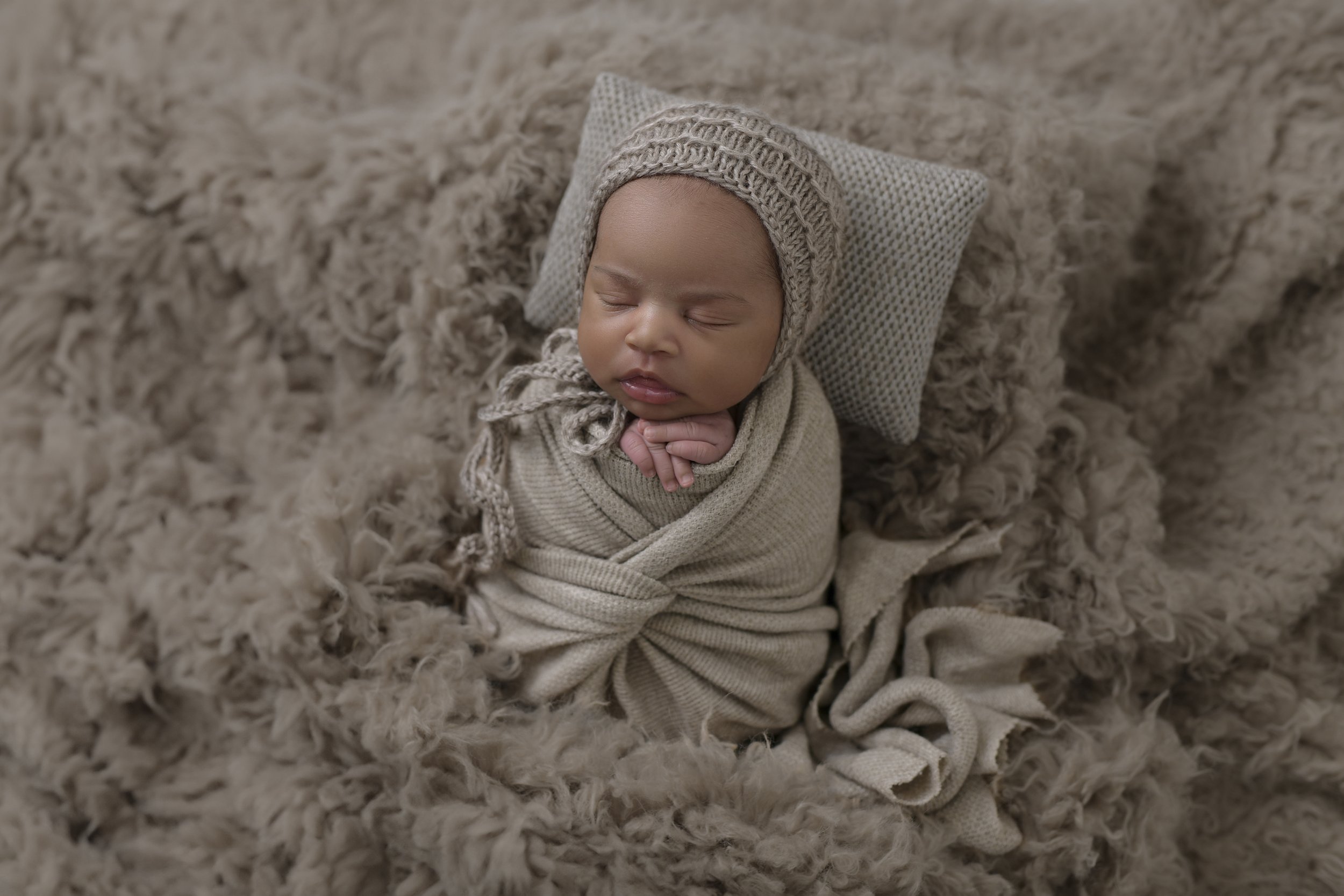 BLOG Isaiah Newborn-2253.jpg