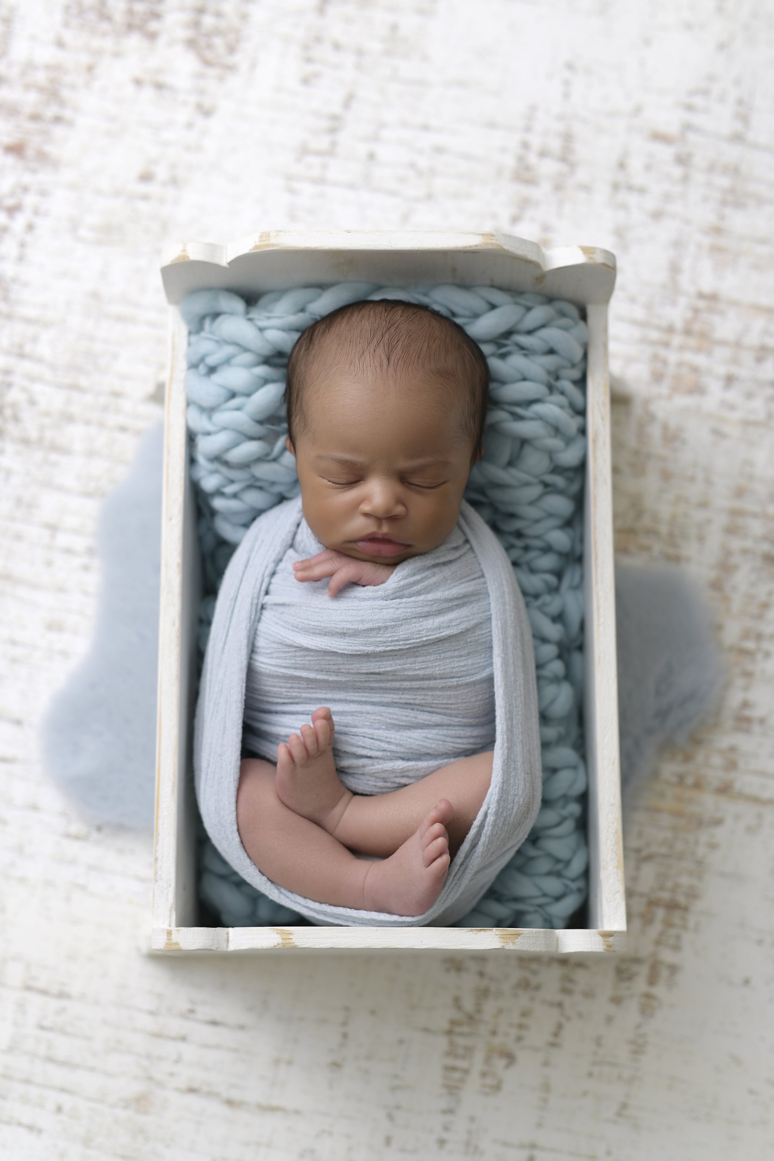 BLOG Isaiah Newborn-2285.jpg