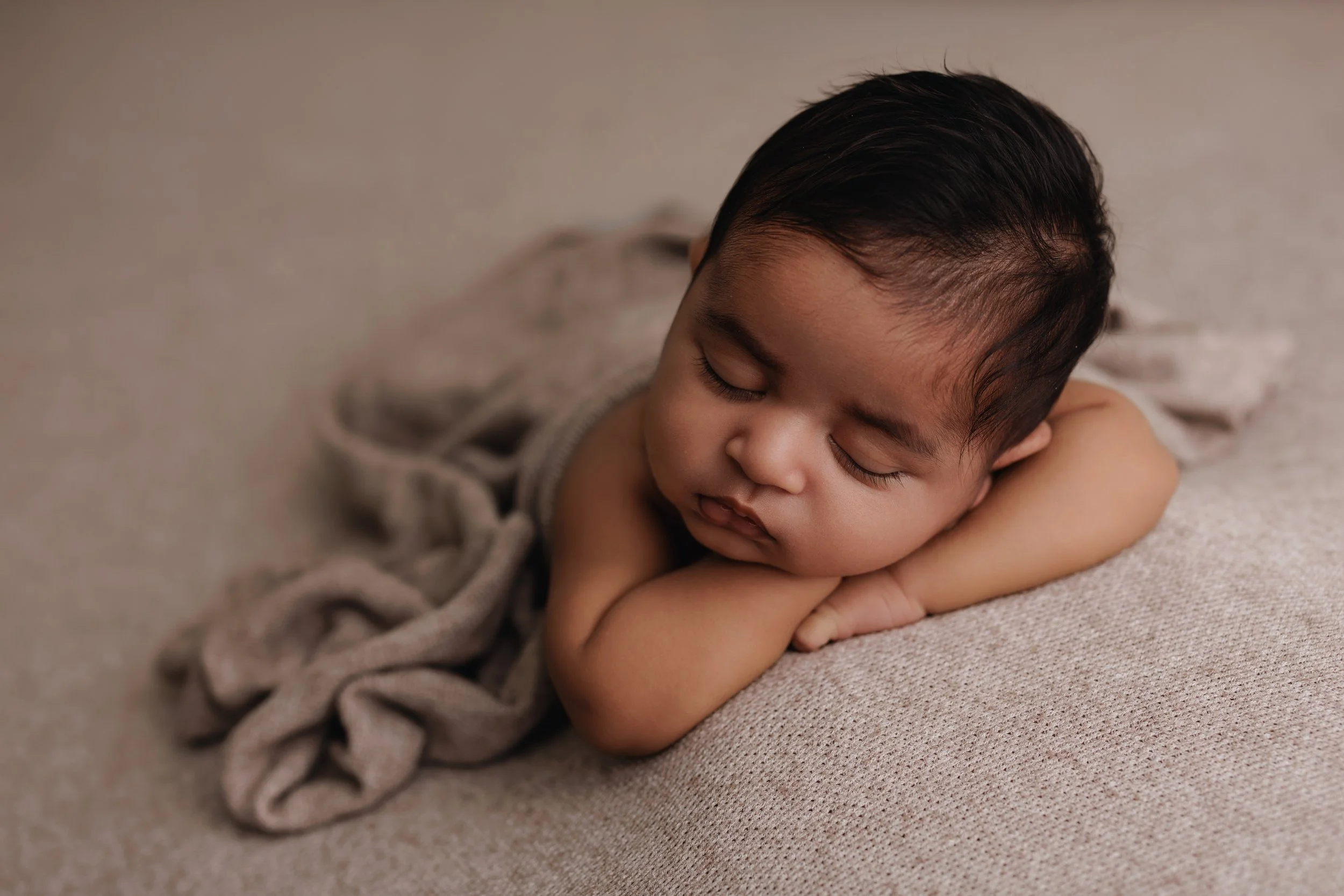 Kiean Newborn BLOG-17.jpg