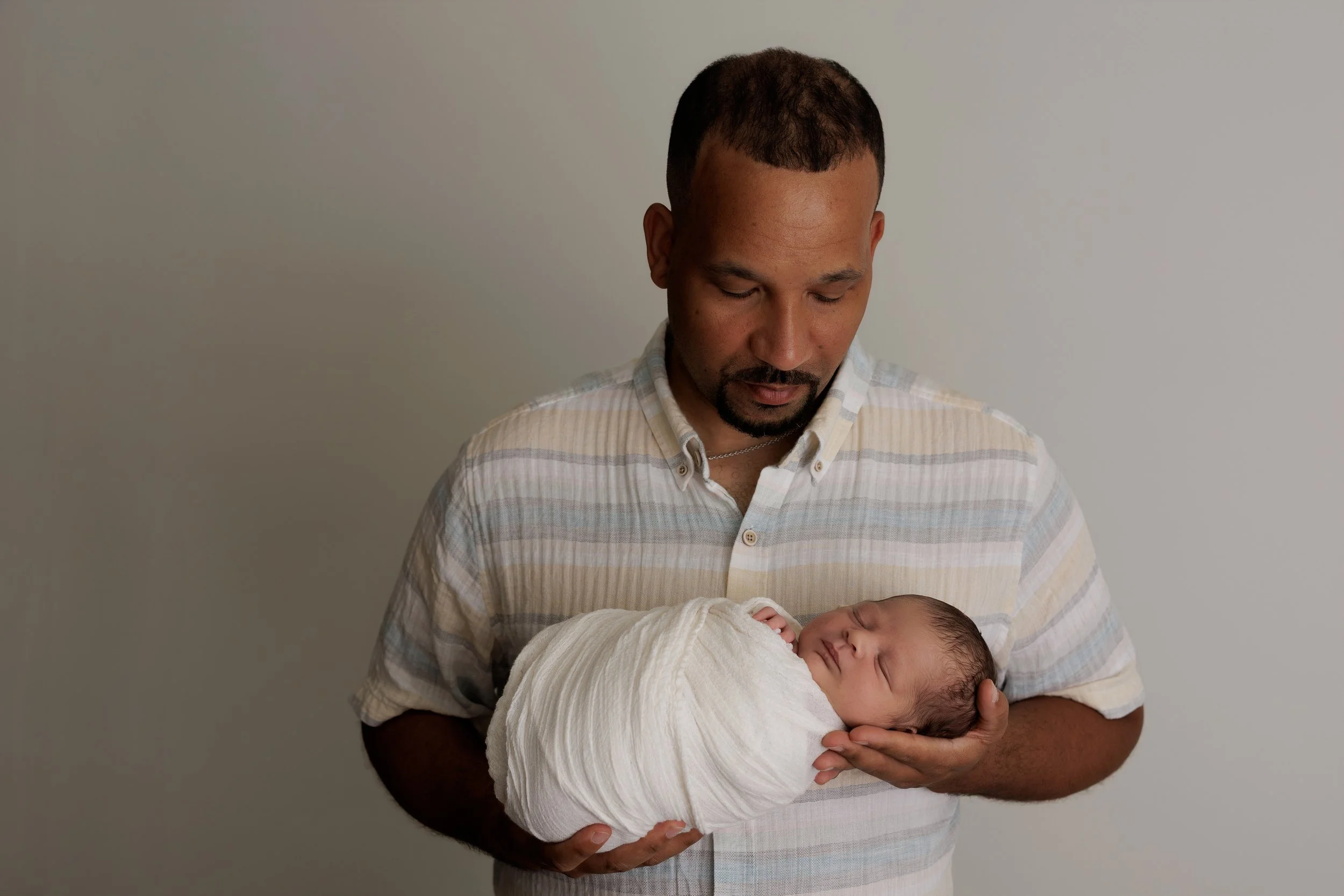 Bryson Newborn BLOG-18.jpg