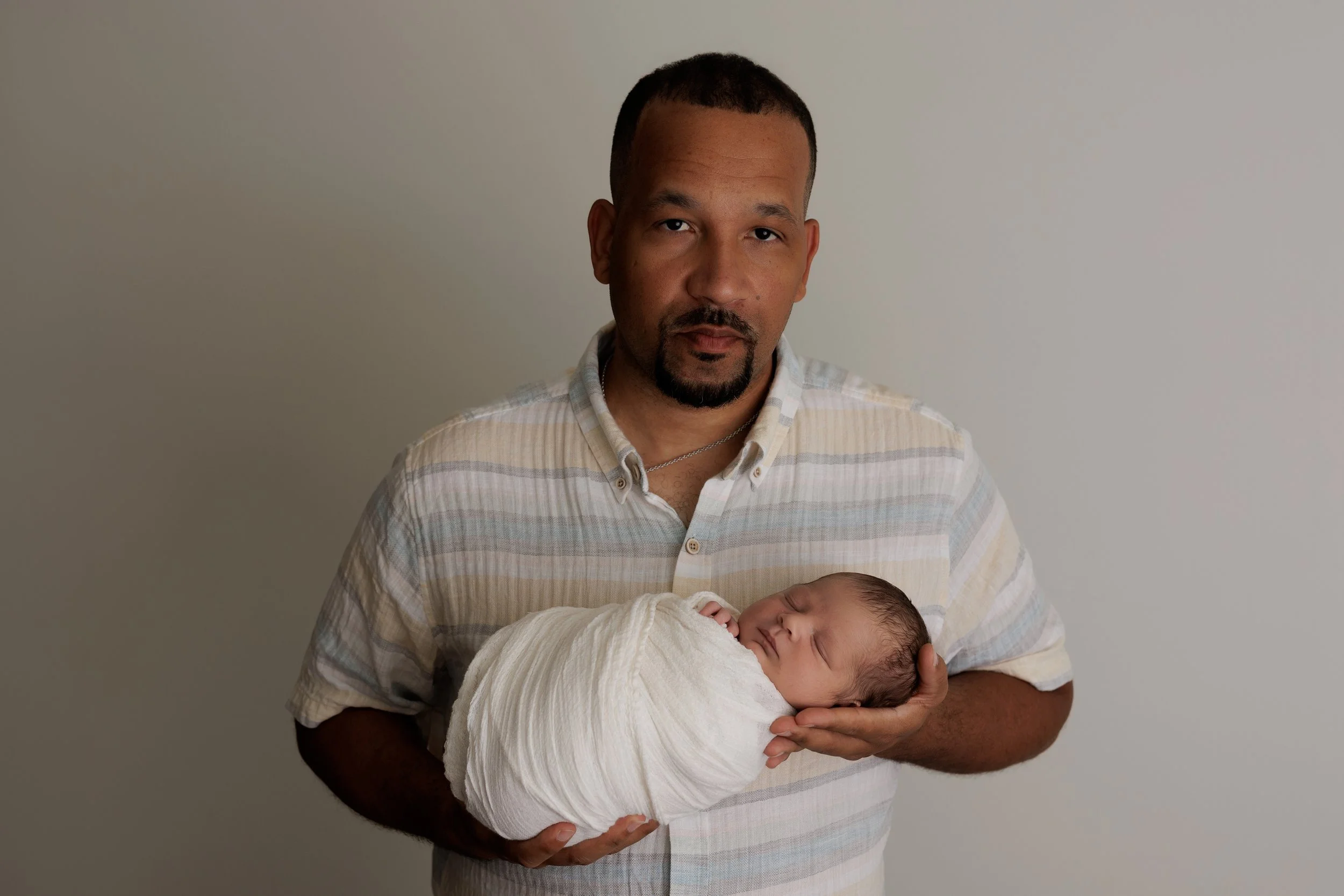 Bryson Newborn BLOG-21.jpg