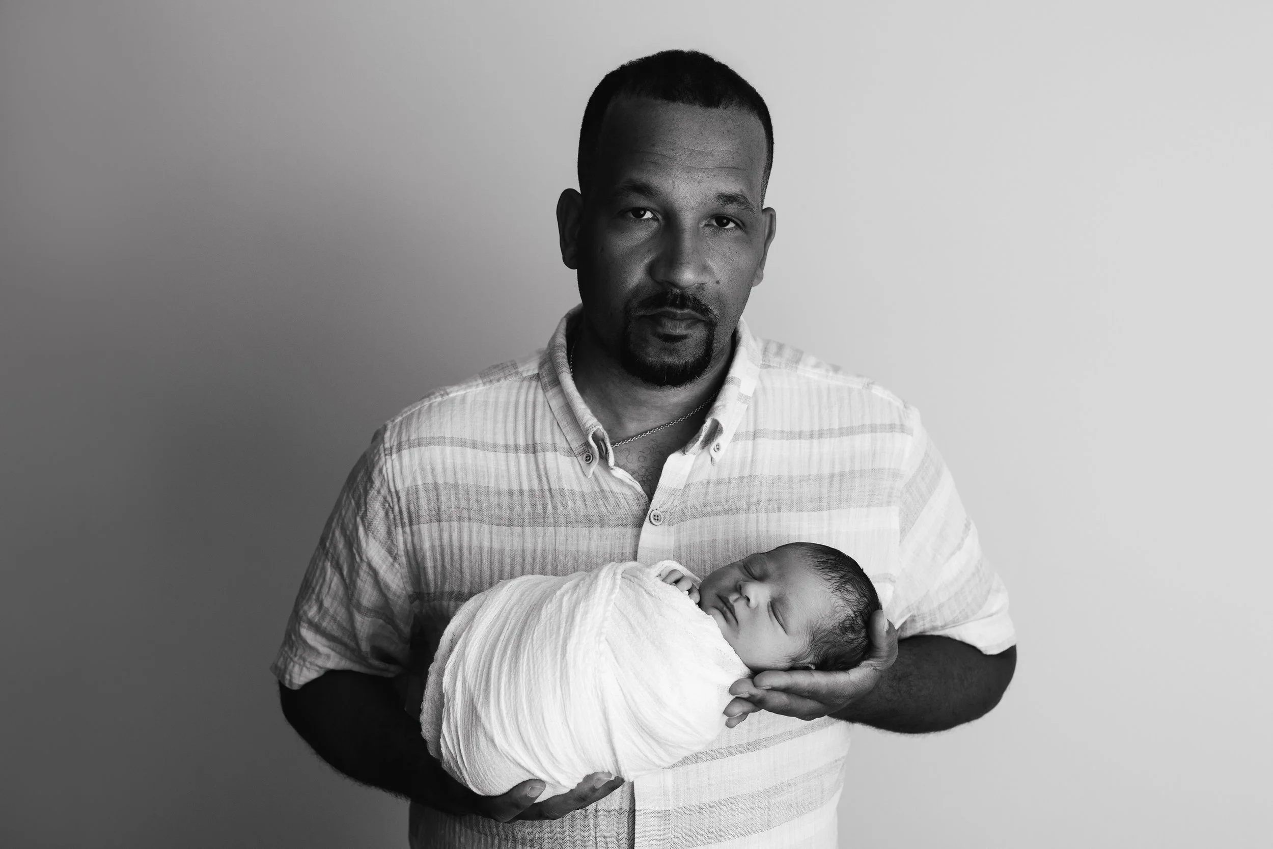 Bryson Newborn BLOG-22.jpg