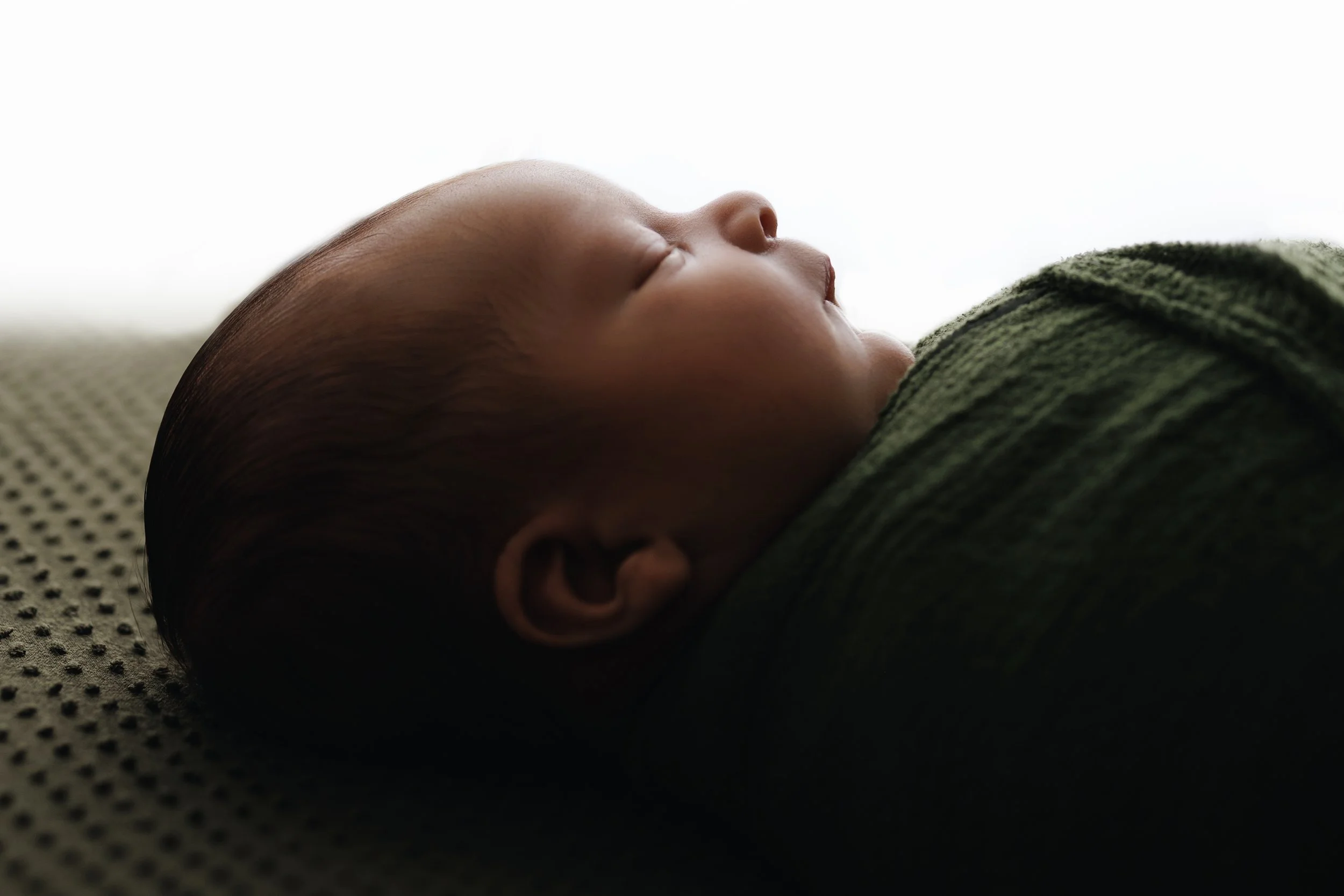 Bryson Newborn BLOG-25.jpg