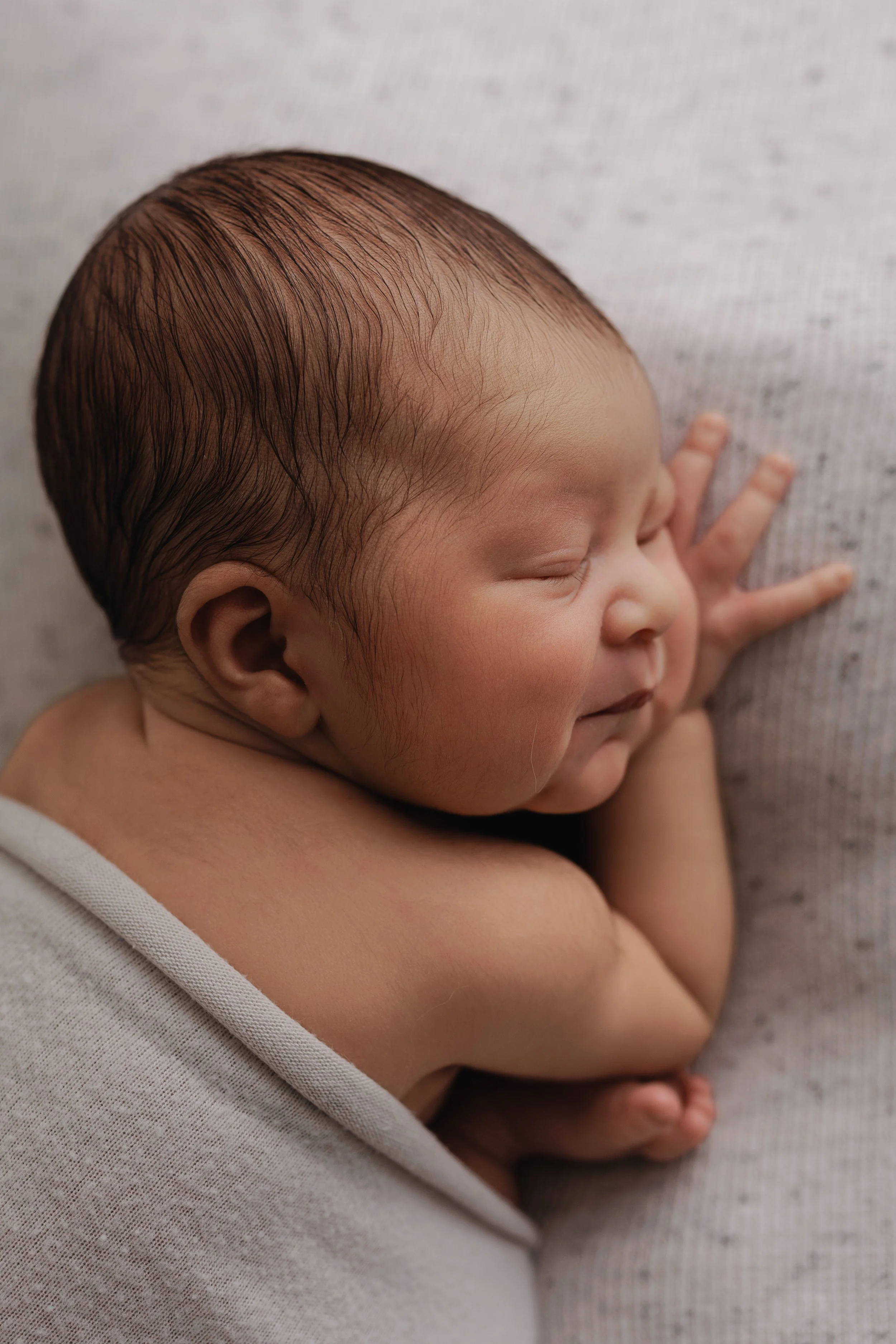 Bryson Newborn BLOG-37.jpg
