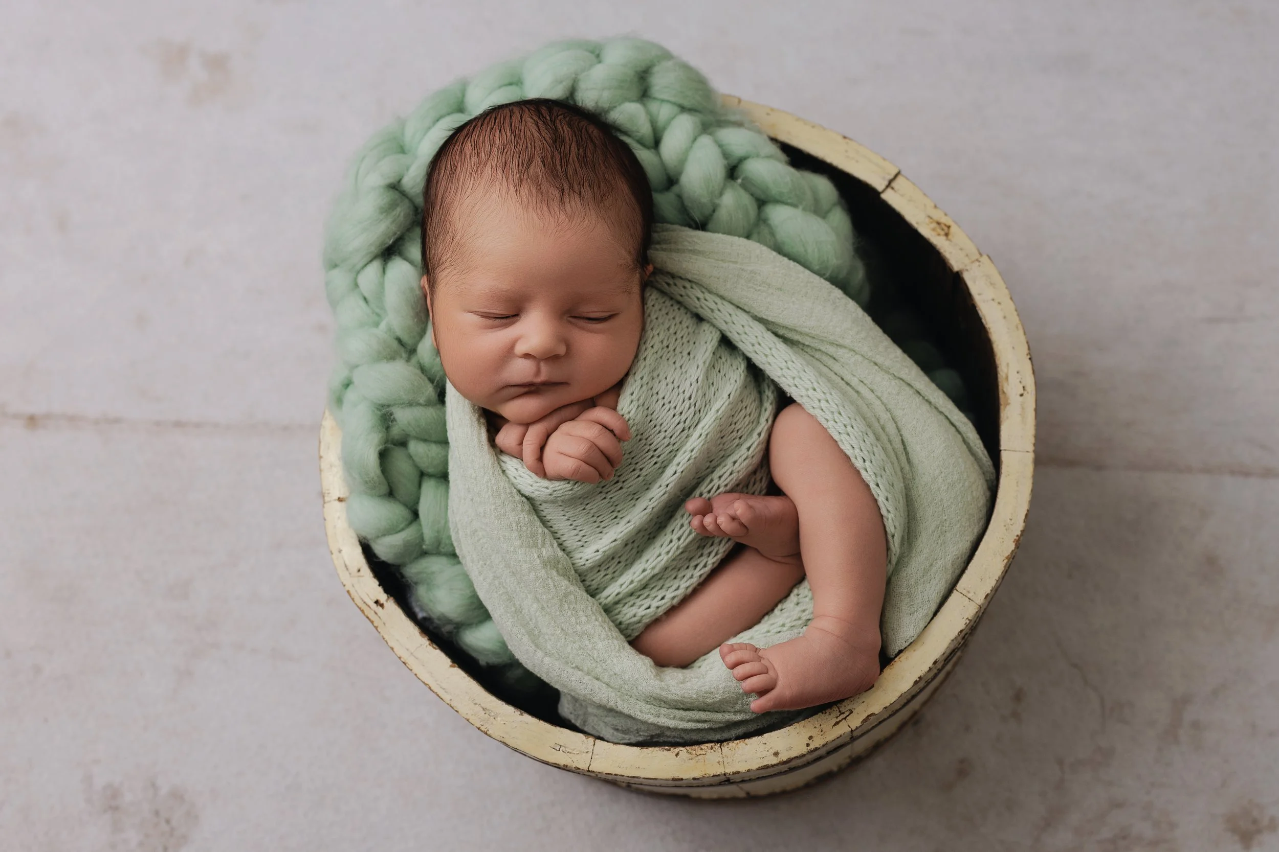 Bryson Newborn BLOG-38.jpg