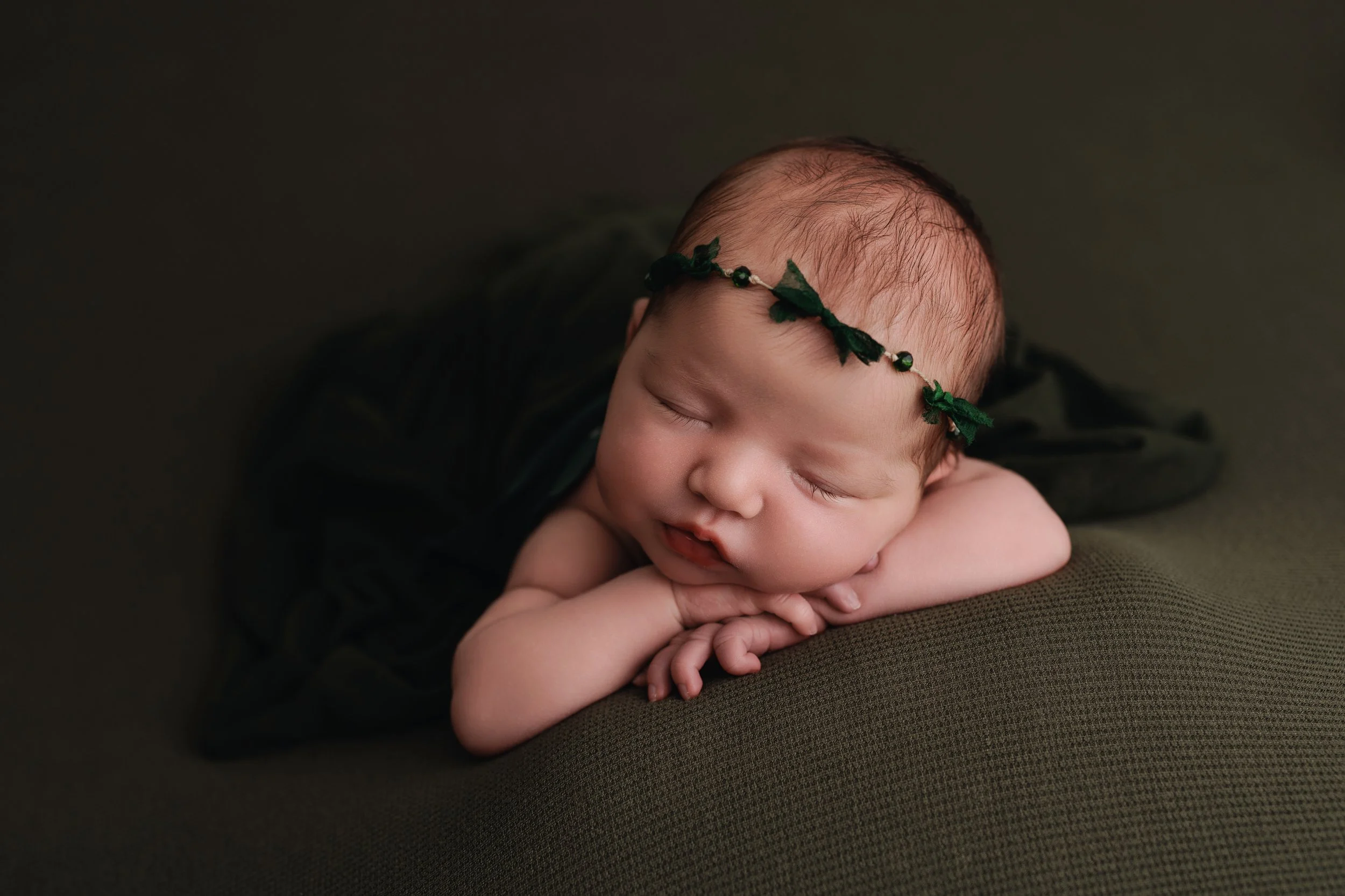 Kolbie Newborn BLOG-10.jpg