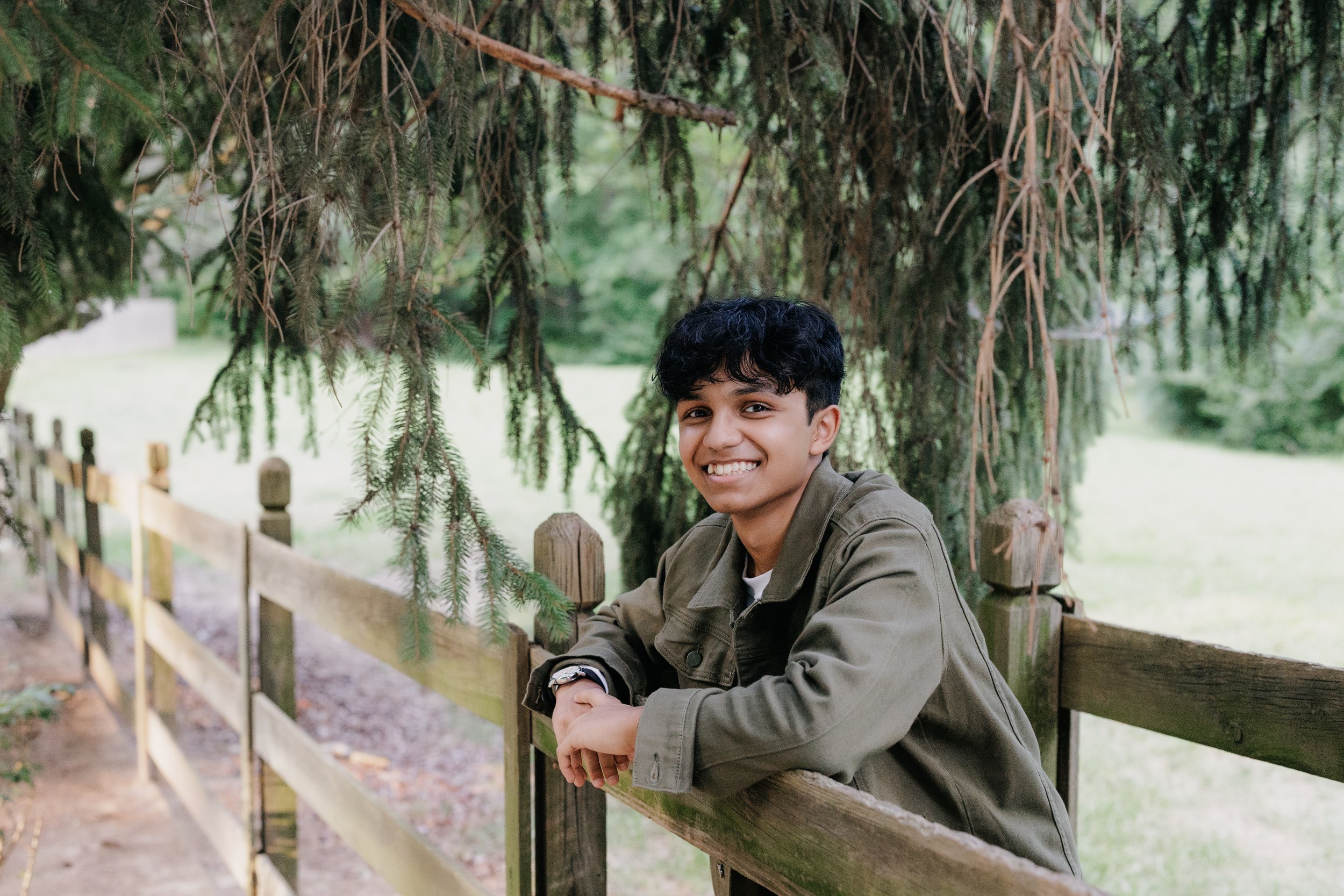 Ari Senior BLOG-52.jpg