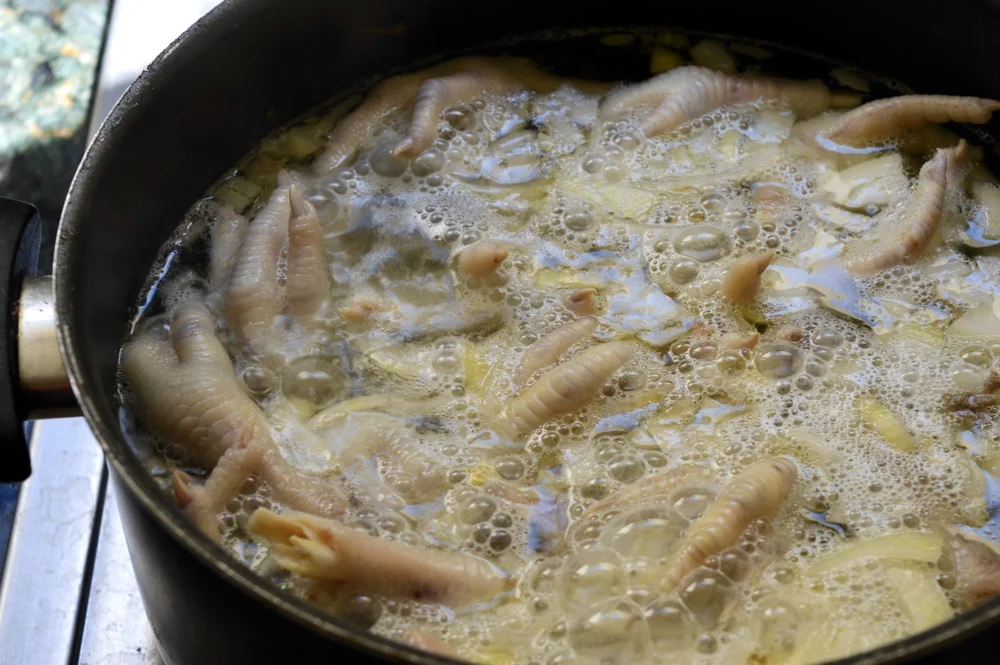 chicken-feet-broth-for-collagen-boiled.jpg