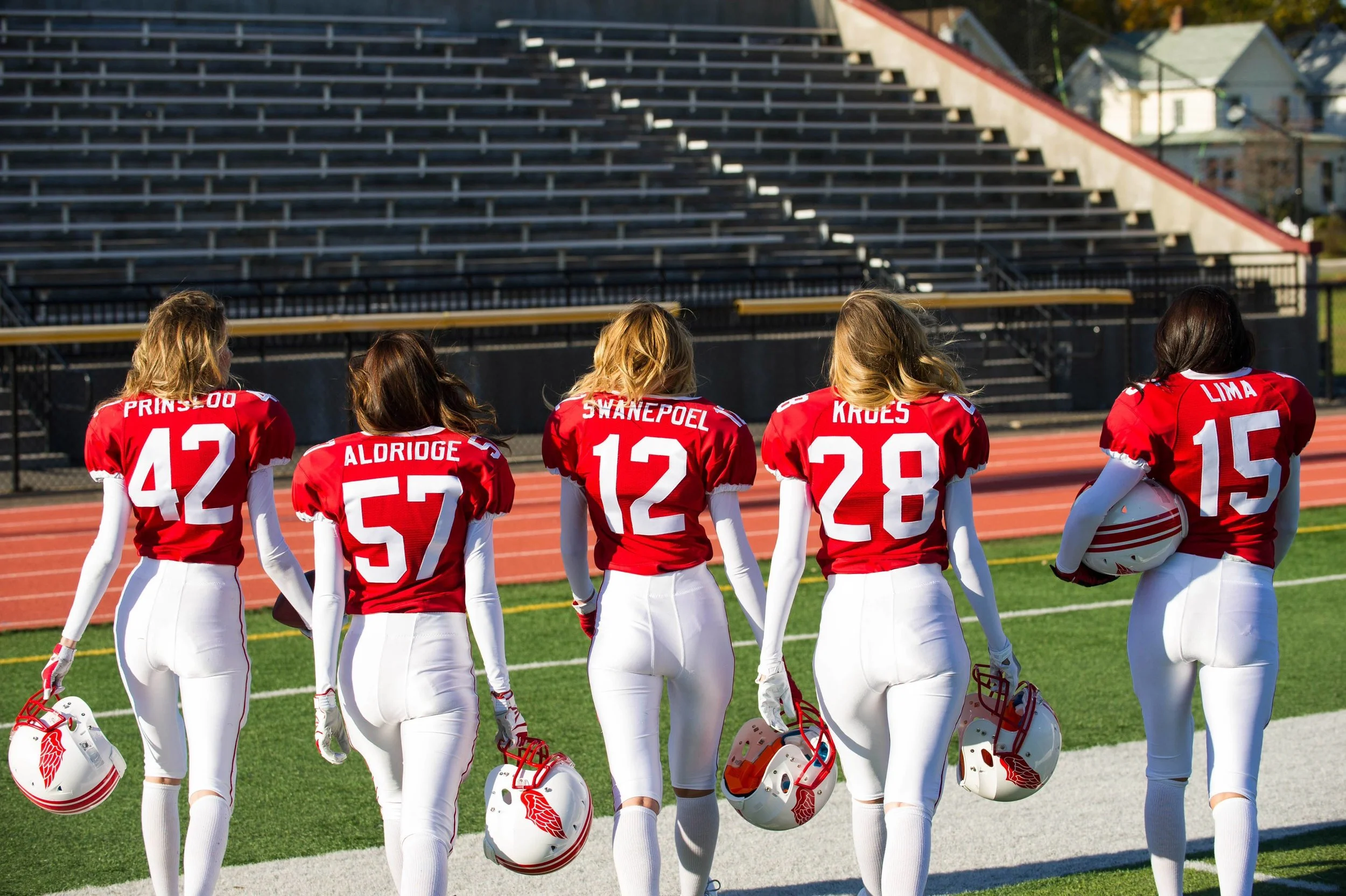 My kind of Football Squad ala Victoria’s Secret (Image via Imugr)
