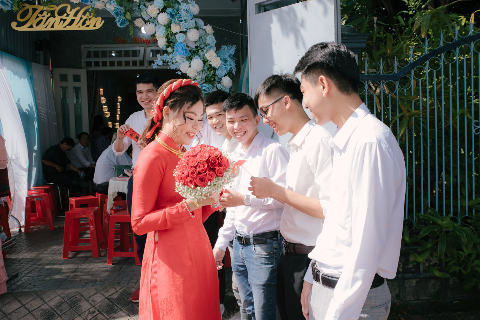 anh-phong-su-cuoi-dep-tron-goi-ngay-cuoi-annie-vy-wedding-studio-1_117.JPG