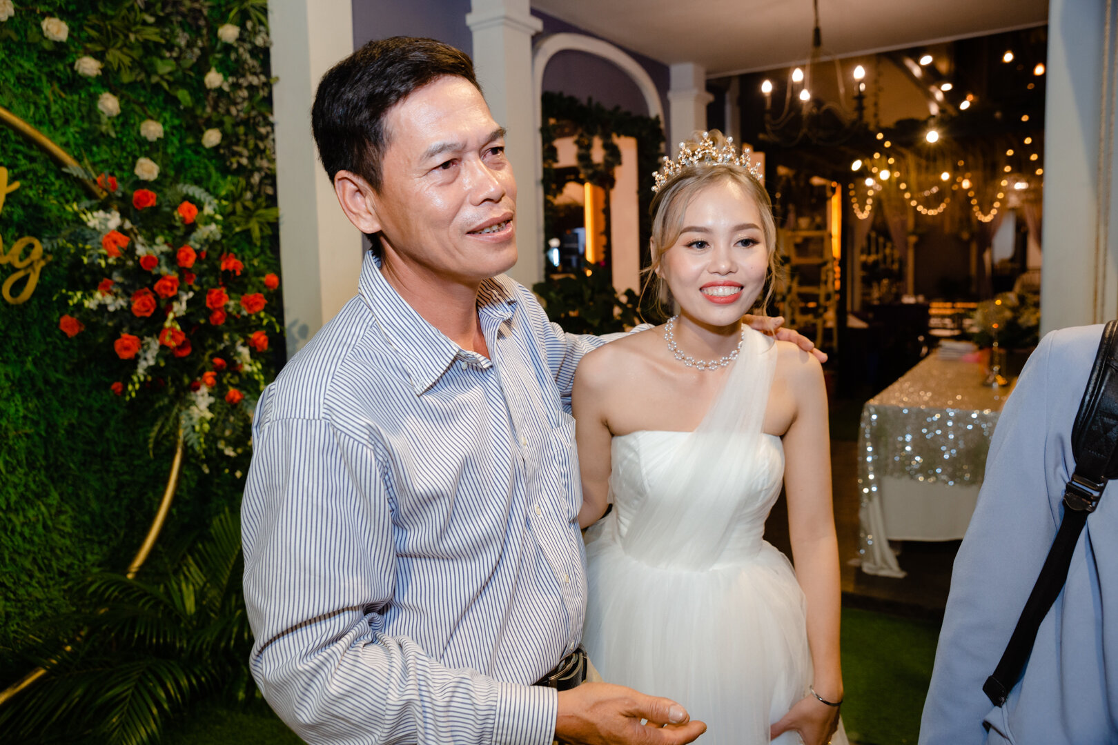 anh-phong-su-cuoi-dep-tron-goi-ngay-cuoi-annie-vy-wedding-studio-1_128.JPG