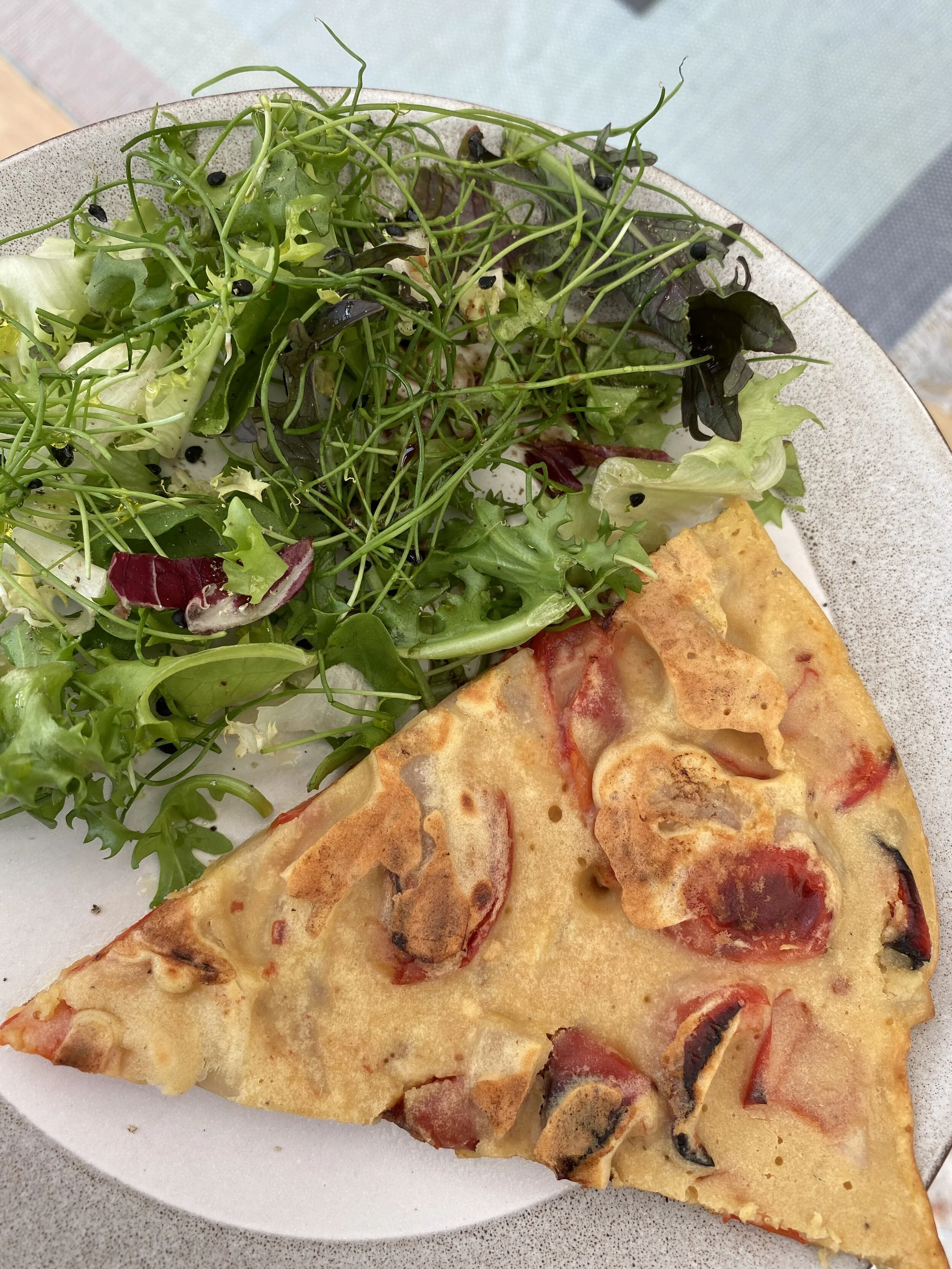 Tomato and red pepper frittata