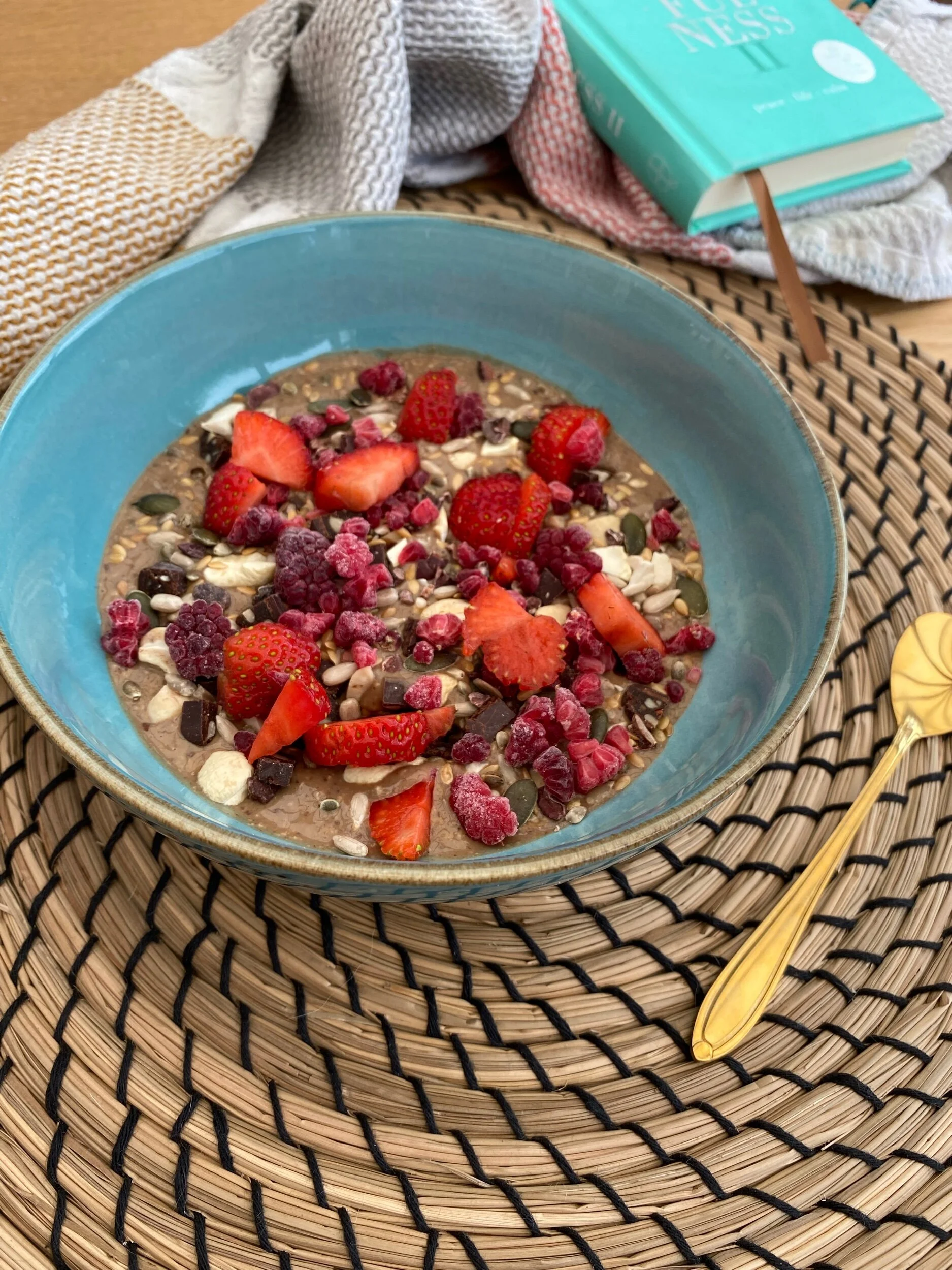 Mocha protein boosting overnight oats