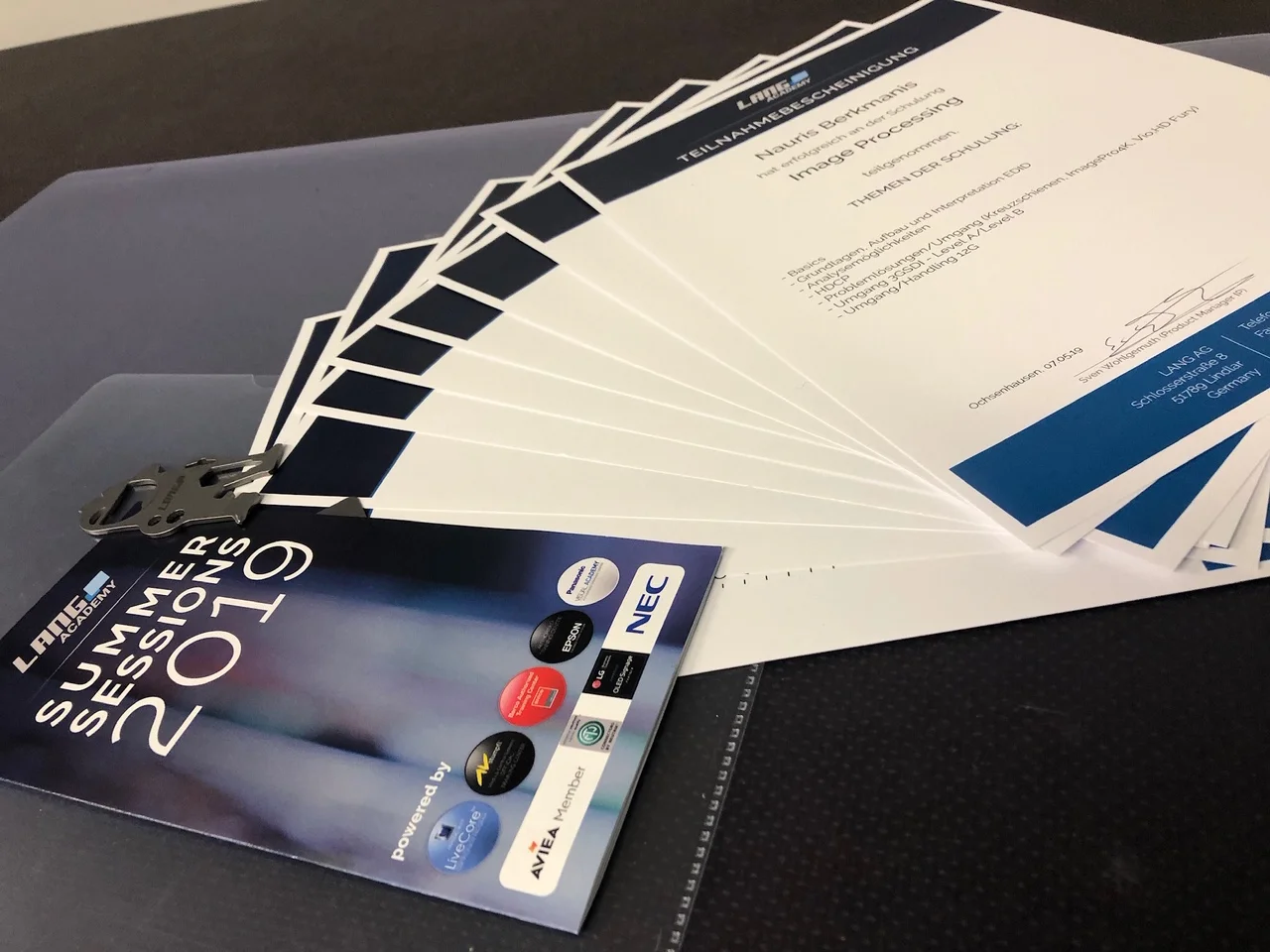 Interne Schulung der Techniker duch die Lang Academy 