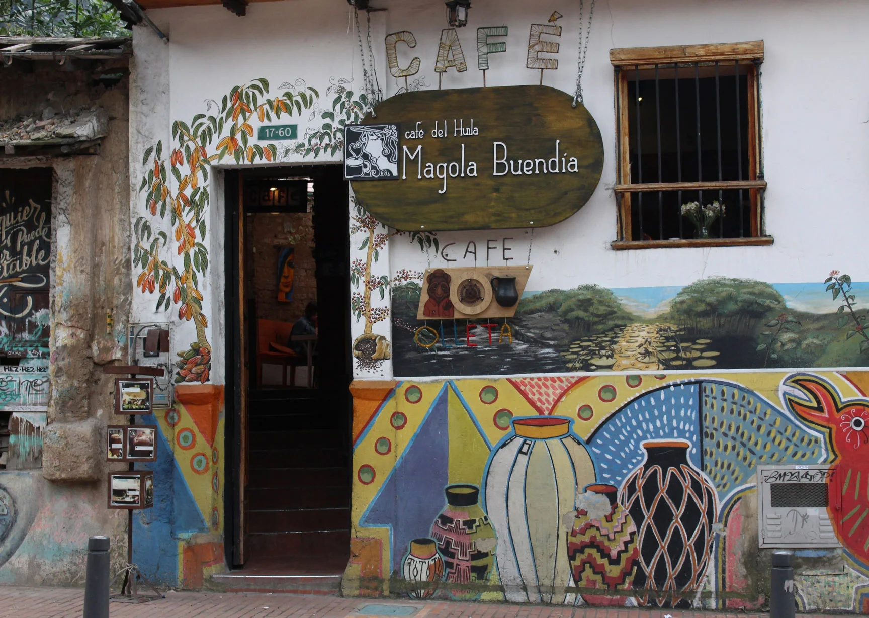 Cafe-Magola.jpg