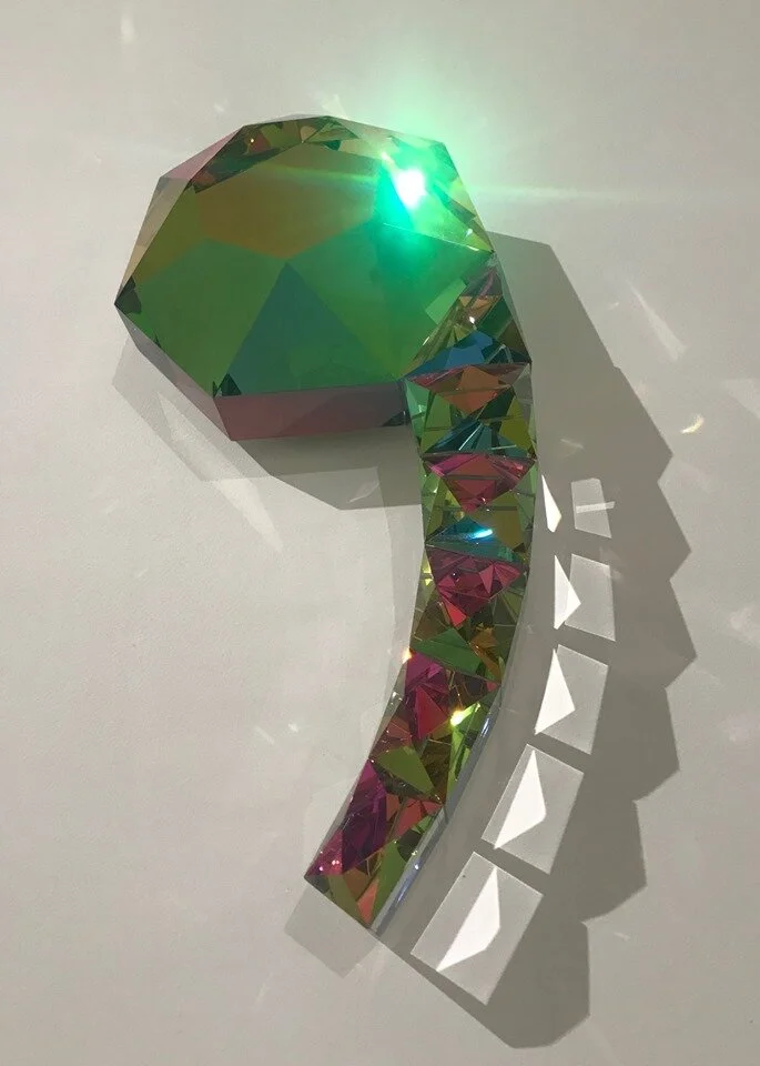 Via Lewandowsky, Brillianz der Auslassung, 2019, 40x20 cm, geschliffenes Glas