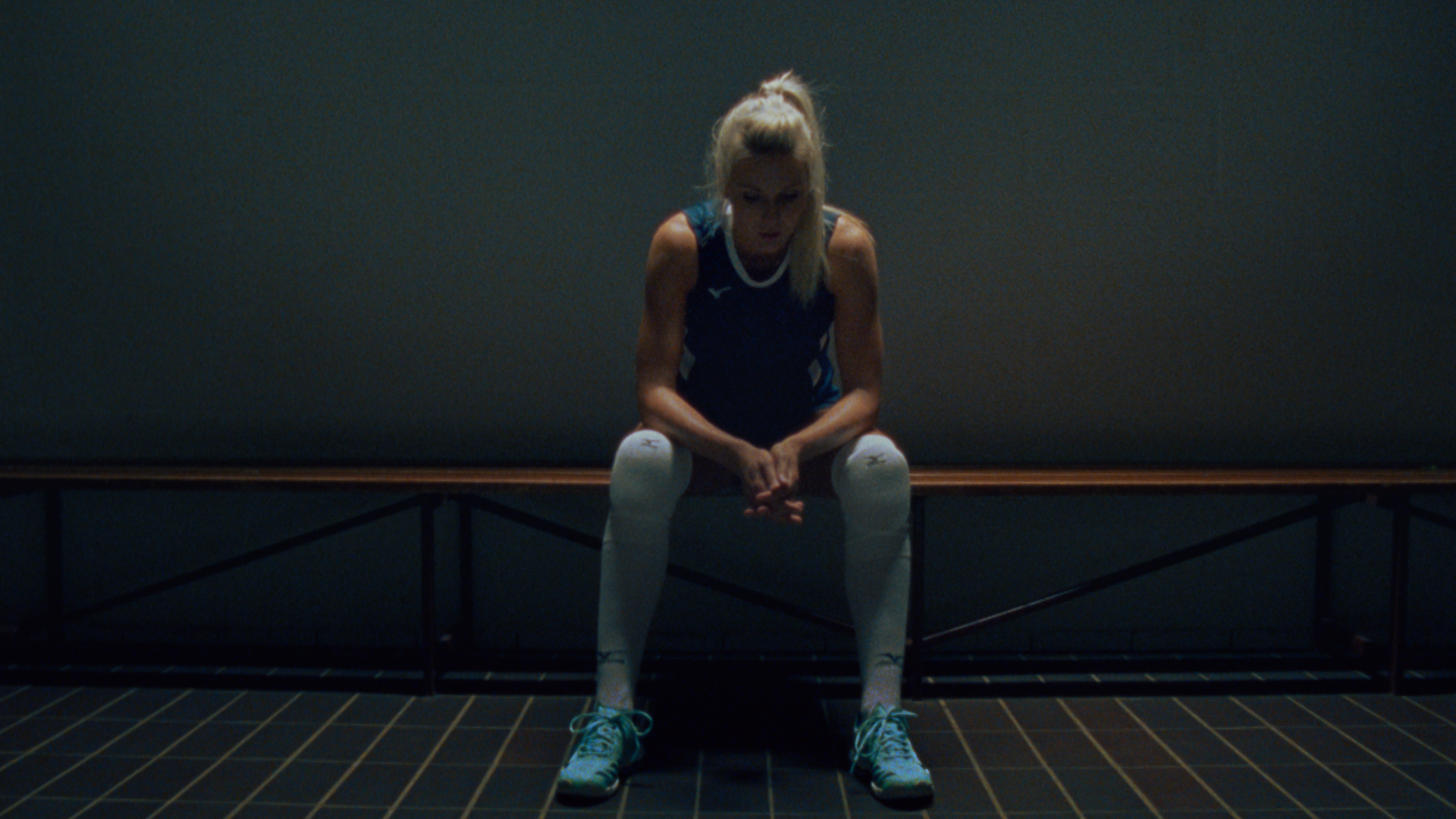      —    CLIENT: MIZUNO AGENCY: VIGICS  DIRECTOR: JOOST BIESHEUVEL PRODUCER: DWIGHT GROOT PRODUCTION: SOPHIE VICTORINE D.P: STEF KWINTEN AC: CHRISTIAAN VAN DIJK GAFFER: FRANK BERGER ON SET PROD: JULIAN PATTINAMA EDIT: DEMI WESSELO, JOOST BIESHEUVEL 