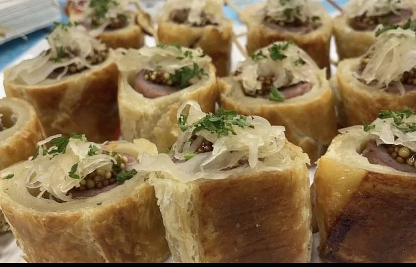 Sausage roll (Sicy pig in a blanket).jpg
