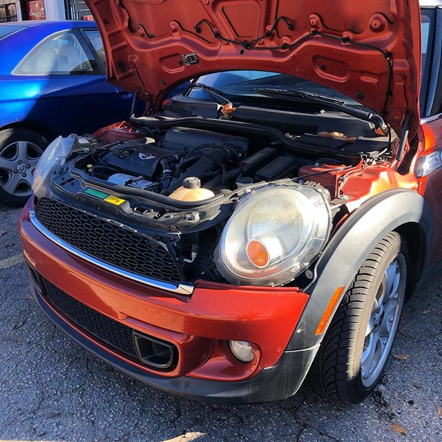 New coils and plugs going in this 2011 Spice Orange Mica Cooper S! #midlandsmotorworks #wemakethingsgo #columbia #columbiasc #mini #cooperS #n18 #spiceorangemica #tuneup