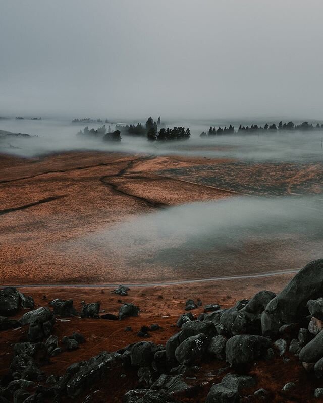 L&rsquo;&icirc;le du Sud, nous voil&agrave; ! 🤠
.
Oui, on a comme un petit air de d&eacute;j&agrave; vu, car dans 2 jours nous prendrons un avion pour rejoindre l&rsquo;&icirc;le du Sud de la Nouvelle-Z&eacute;lande. Car bien que l&rsquo;on y ait d&