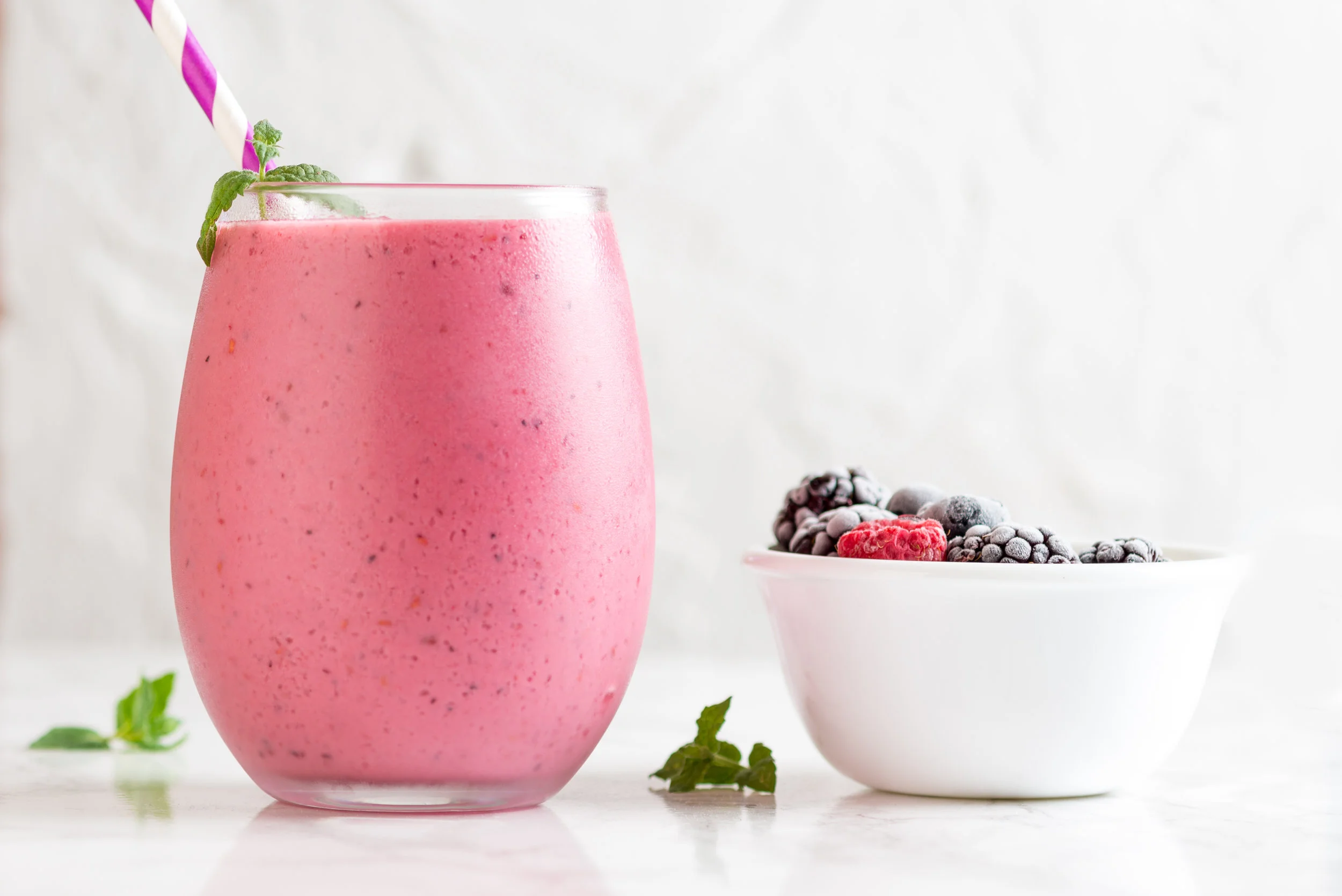 Berry and Greek Yogurt Smoothie