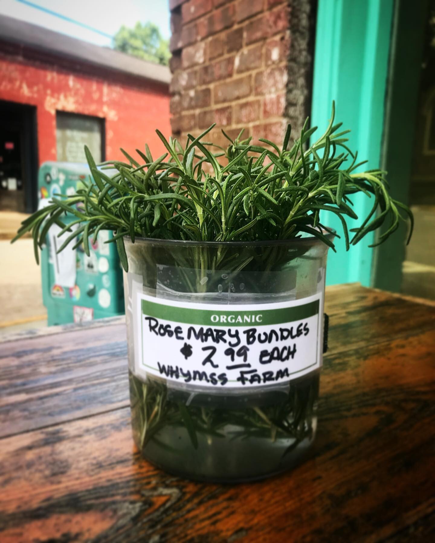 Lovely rosemary bundles from Whymss Farm!🪴
#supportlocal #eatdaily #rosemary